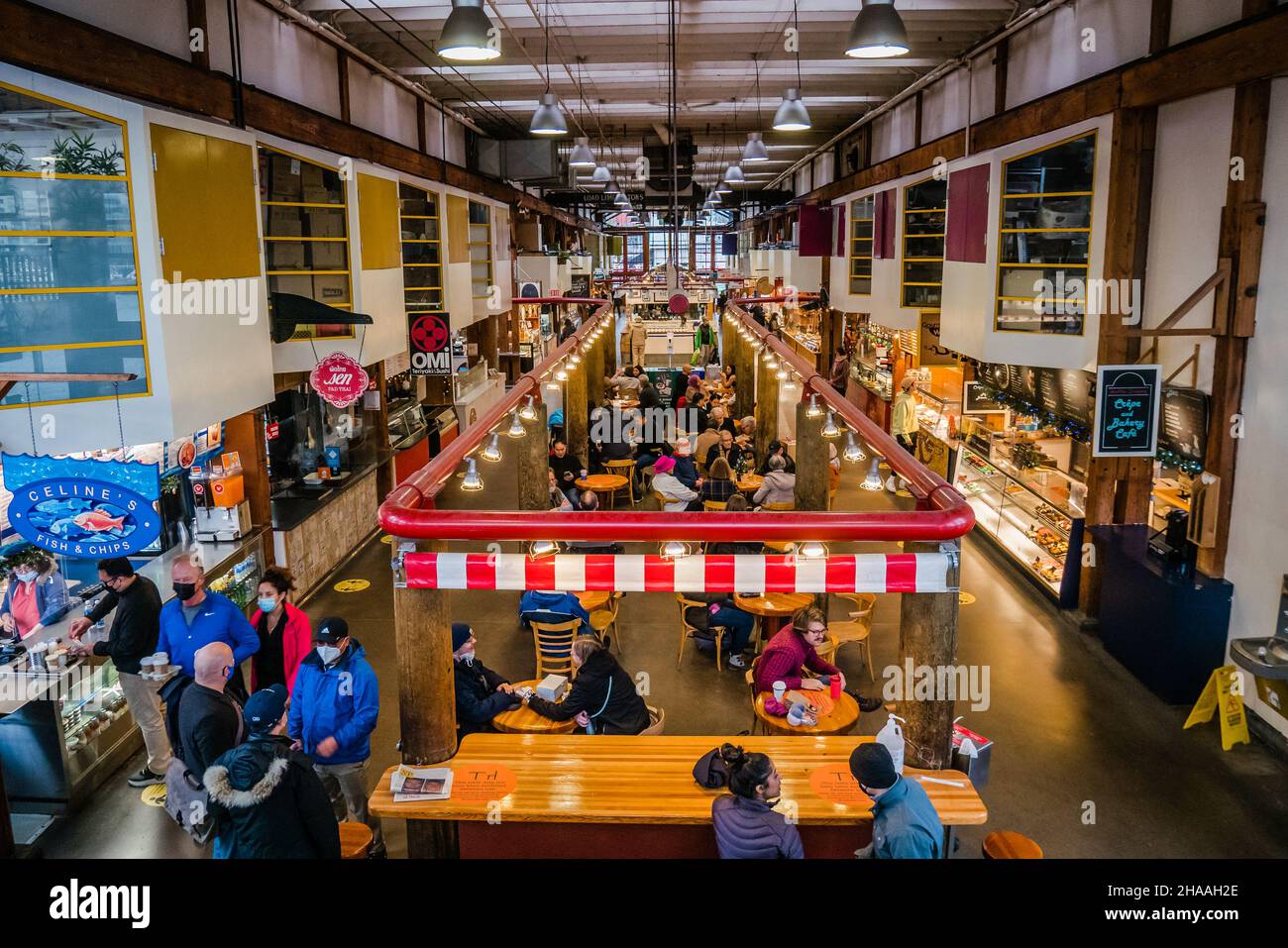 Granville Island era una volta un'area industriale, ma oggi è un luogo di interesse per il turismo e l'intrattenimento di Vancouver. La Granville Isla Foto Stock