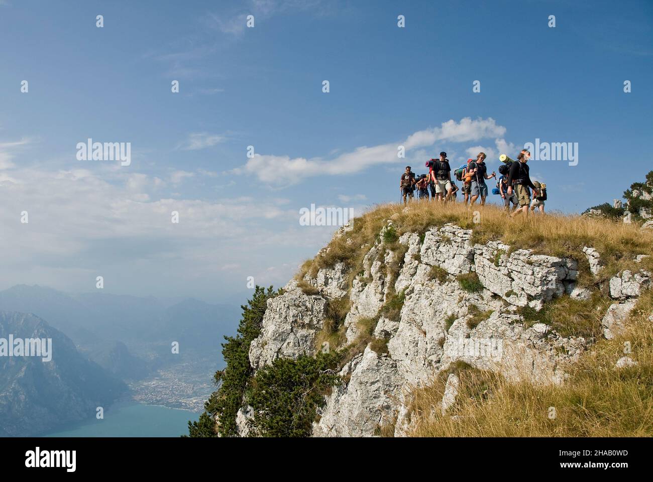 Escursione alpina sul Monte Baldo e sul Lago di Garda Foto Stock