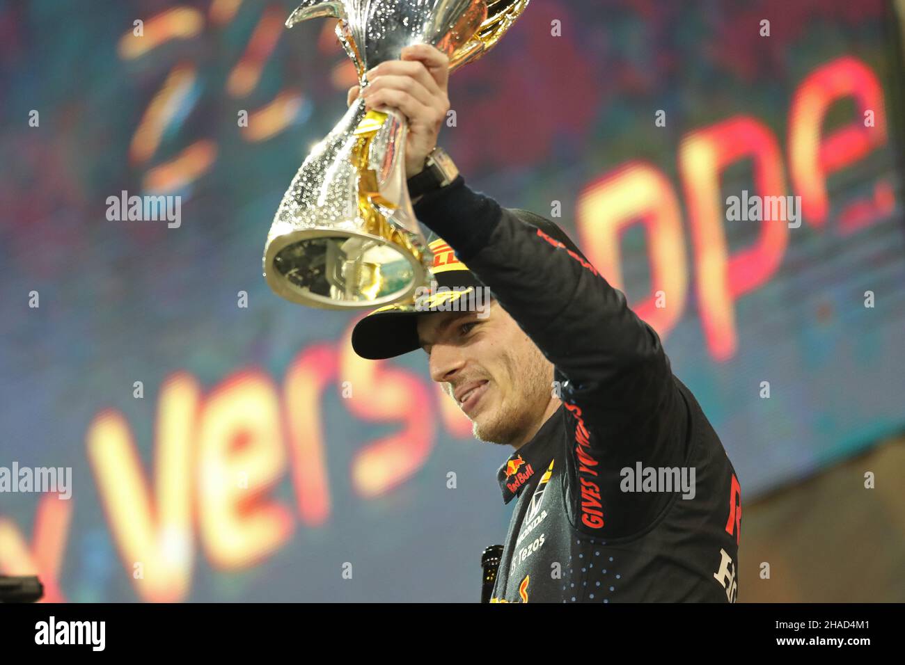 12th dicembre 2021; Yas Marina Circuit, Abu Dhabi, Emirati Arabi Uniti: FIA Abu Dhabi F1 Grand Prix Race Day: Red Bull Racing Honda, Max Verstappen vince la gara e il Campionato del mondo FIA F1 2021 Foto Stock