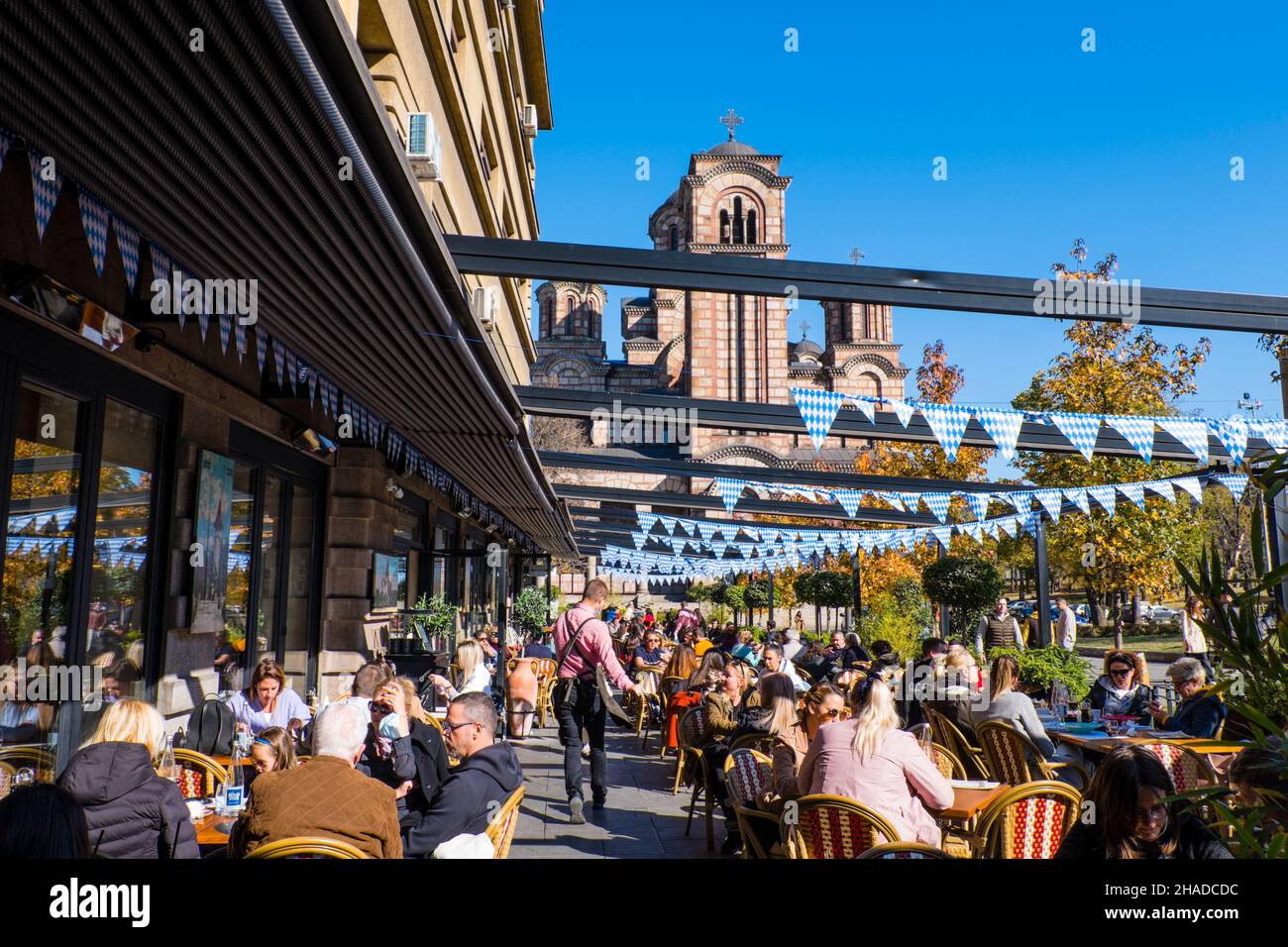 Cafe Terrace, Parco Tasmajdan, Belgrado, Serbia Foto Stock