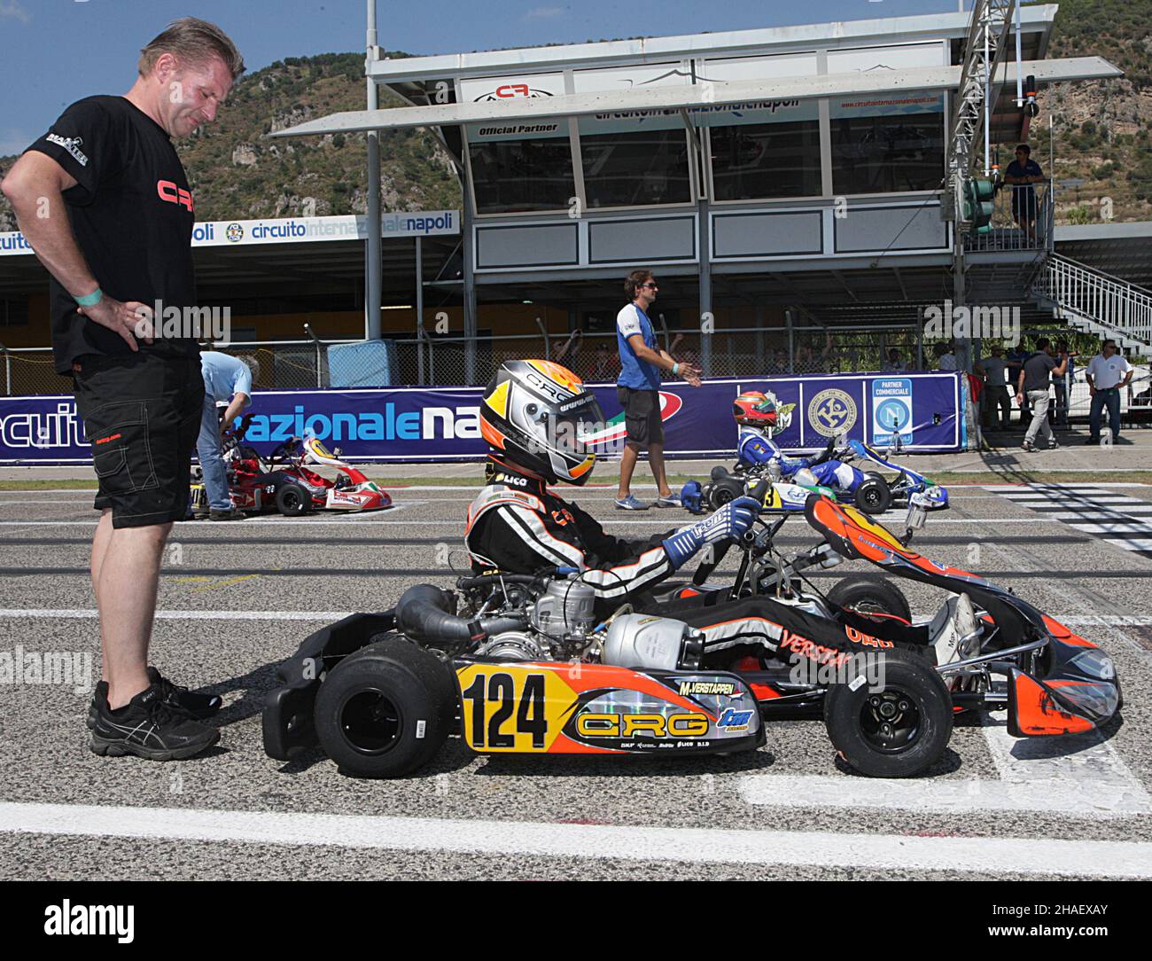 Max Verstappen (Ned), CRG TM, ritratto con il padre Jos durante il Karting WSK KZ1 Euro Series nel 2012 a Sarno, Italia - Foto: Jacky Foulatier/DPPI Foto Stock