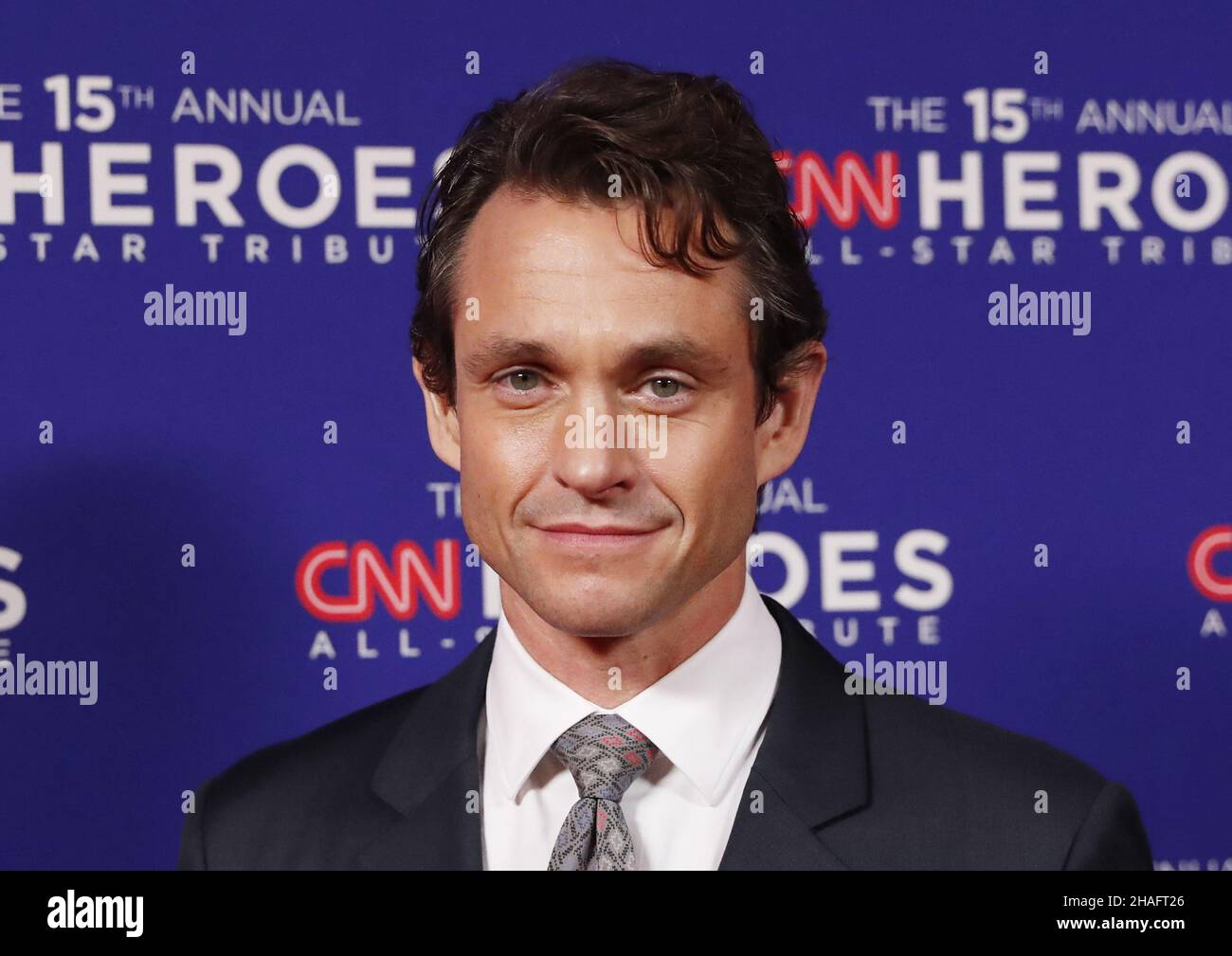 New York, Stati Uniti. 12th Dic 2021. Hugh Dancy arriva sul tappeto rosso all'annuale CNN Heroes: All-Star Tribute 15th all'American Museum of Natural History domenica 12 dicembre 2021 a New York City. Foto di John Angelillo/UPI Credit: UPI/Alamy Live News Foto Stock