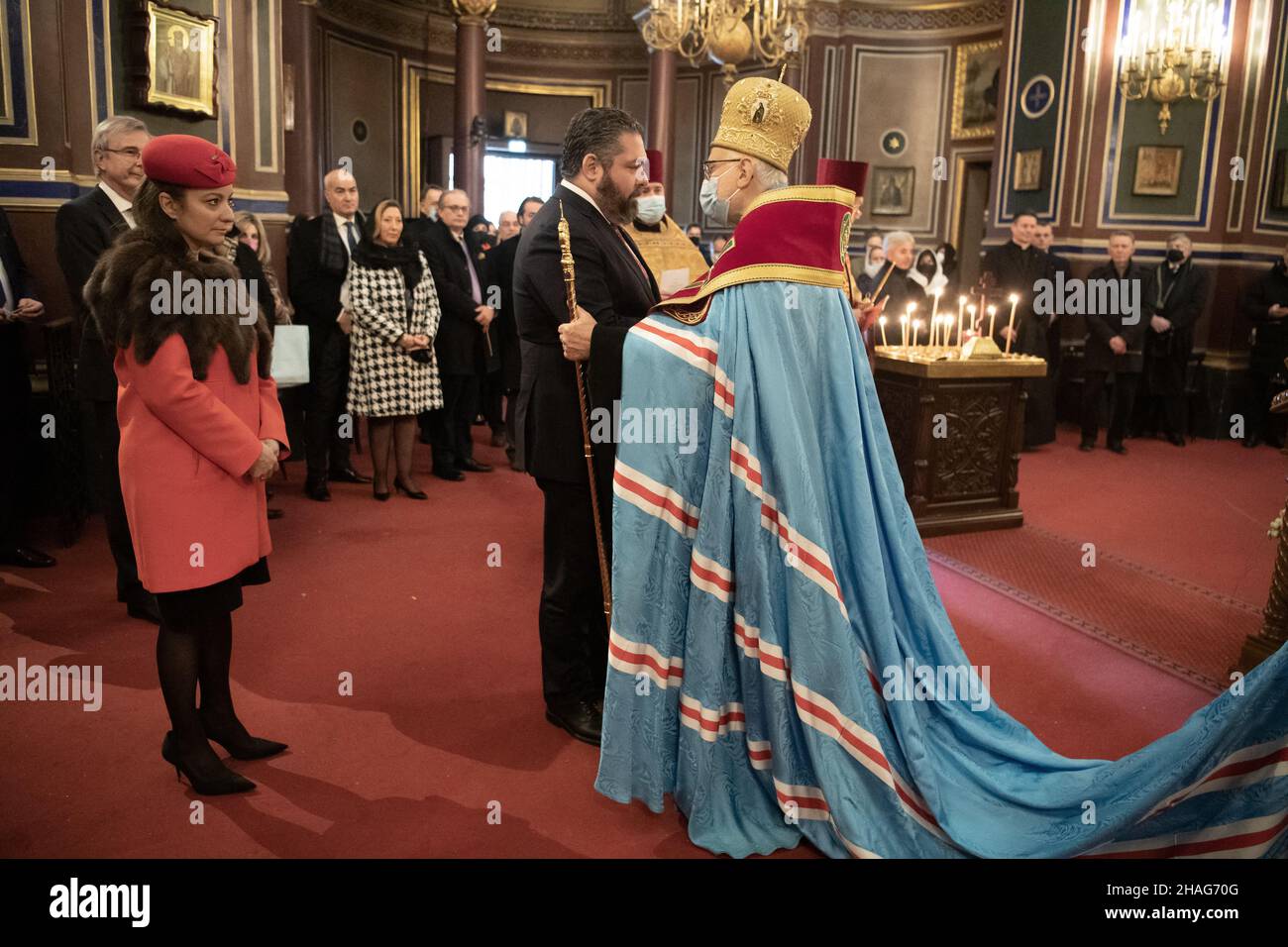 Il Granduca George Mikhailovich di Russia (Georgi Mikhailovich Romanov) e la Principessa Victoria Romanovna (Rebecca Virginia Bettarini) partecipano alla cerimonia in presenza di Jean de Doubna, Arcivescovo delle Chiese ortodosse di Russia presso la Cattedrale di San Alessandro Nevsky, il 10 dicembre 21 a Parigi, Francia. Foto di David Niviere/ABACAPRESS.COM Foto Stock