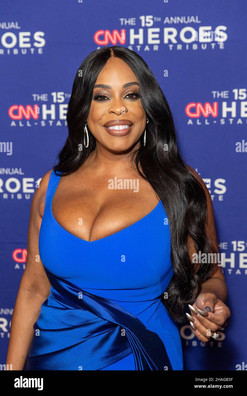 New York, Stati Uniti. 12th Dic 2021. Niecy Nash partecipa 15th annuale CNN Heroes All-Star Tribute al American Museum of Natural History (Photo by Lev Radin/Pacific Press) Credit: Pacific Press Media Production Corp./Alamy Live News Foto Stock