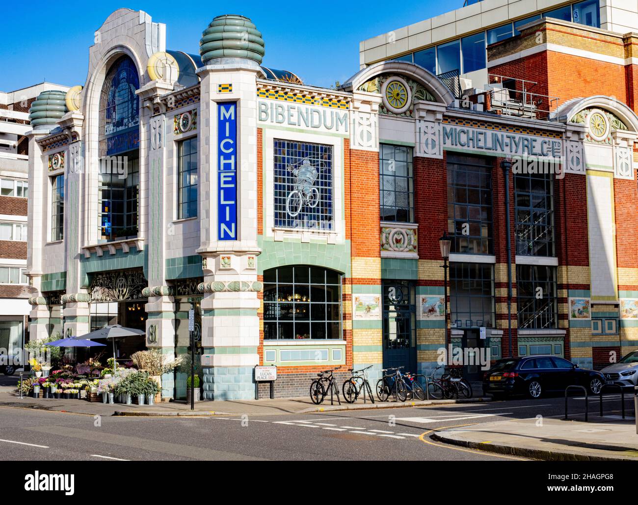 Michelin House a South Kensington, Londra; originariamente sede centrale della MichelinTire Co, progettata da Francis Espinasse nel 1911 Foto Stock