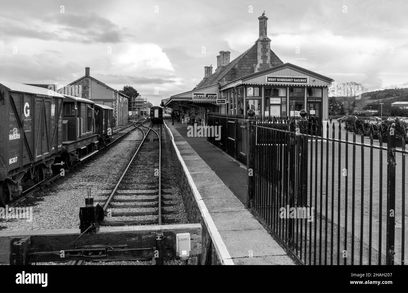 Stazione ferroviaria di Minehead, Somerset, Regno Unito guardando giù la pista Foto Stock