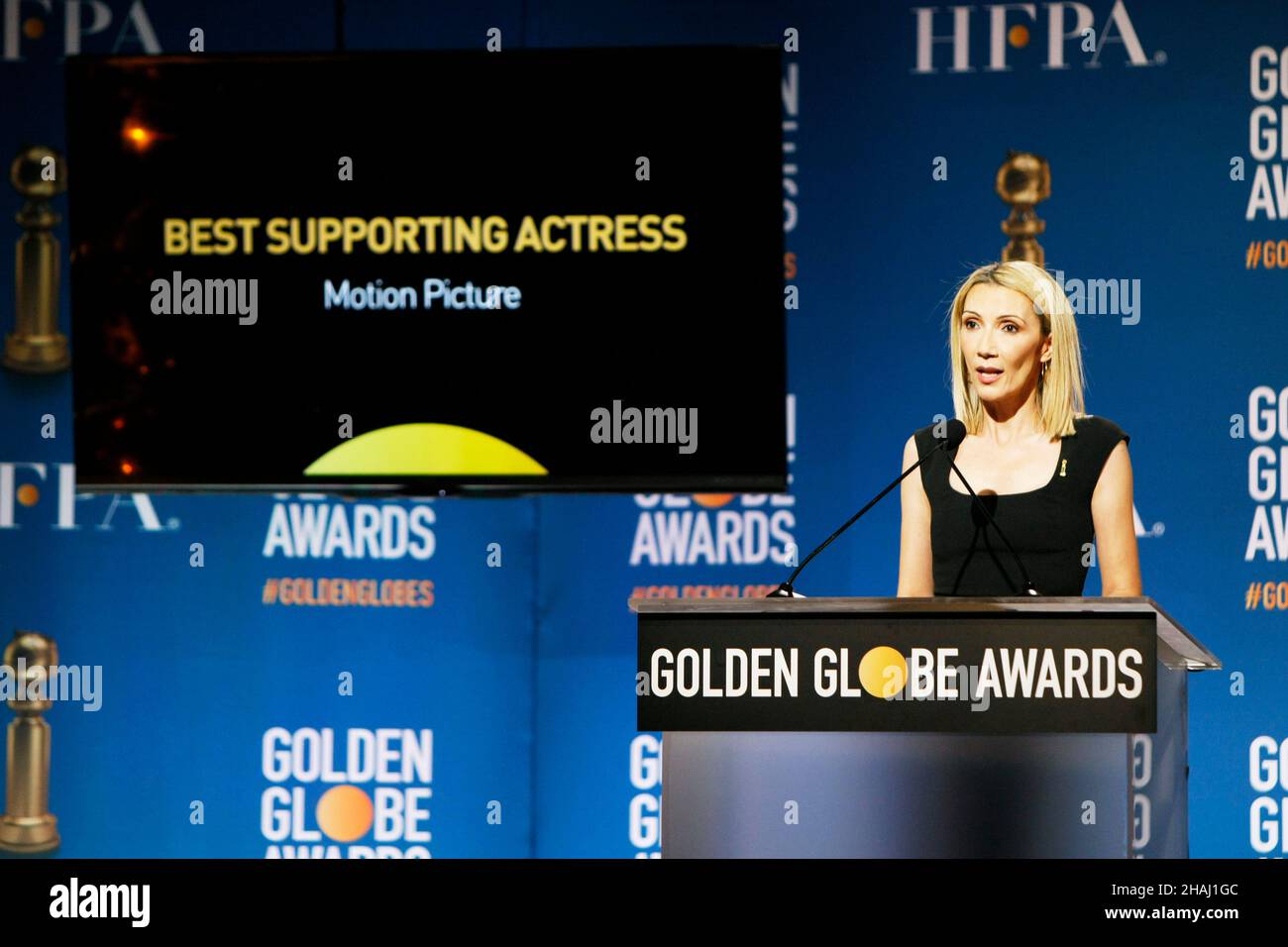 Beverly Hills, California. 13th Dic 2021. Helen Hoehne annuncia le "79th annue Golden Globe Awards Nominations" al Beverly Hilton Hotel il 13 dicembre 2021 a Beverly Hills, CA. Credit: Craig Hattori/Image Space/Media Punch/Alamy Live News Foto Stock