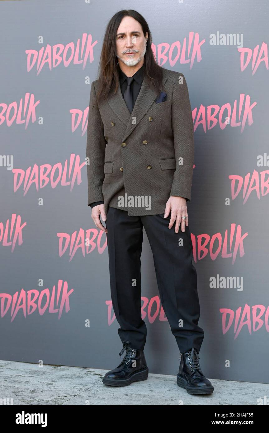 Roma, Italia. 13th Dic 2021. Manuel Agnelli partecipa alla fotocellula del film Diabolik al Cinema spaziale moderno. (Foto di Mario Cartelli/SOPA Images/Sipa USA) Credit: Sipa USA/Alamy Live News Foto Stock