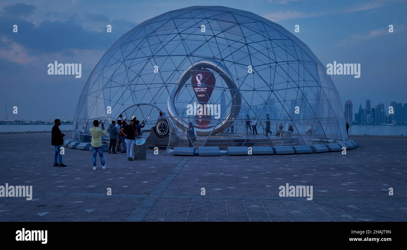 L'Official Countdown Clock della Coppa del mondo FIFA Qatar 2022, powered by Hublot, è stato presentato domenica 21 novembre a Doha Qatar Foto Stock