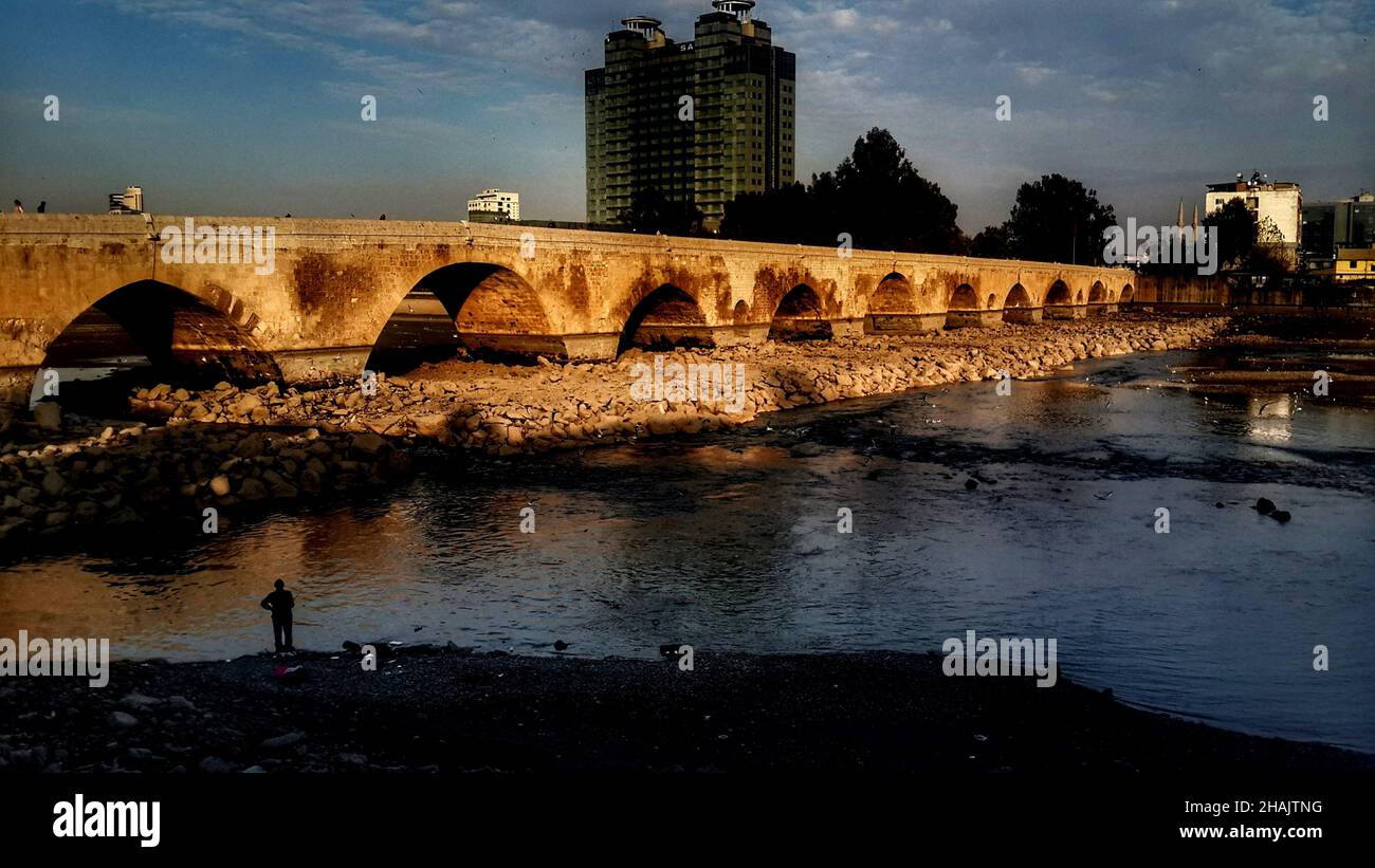 Taş Köprü Foto Stock