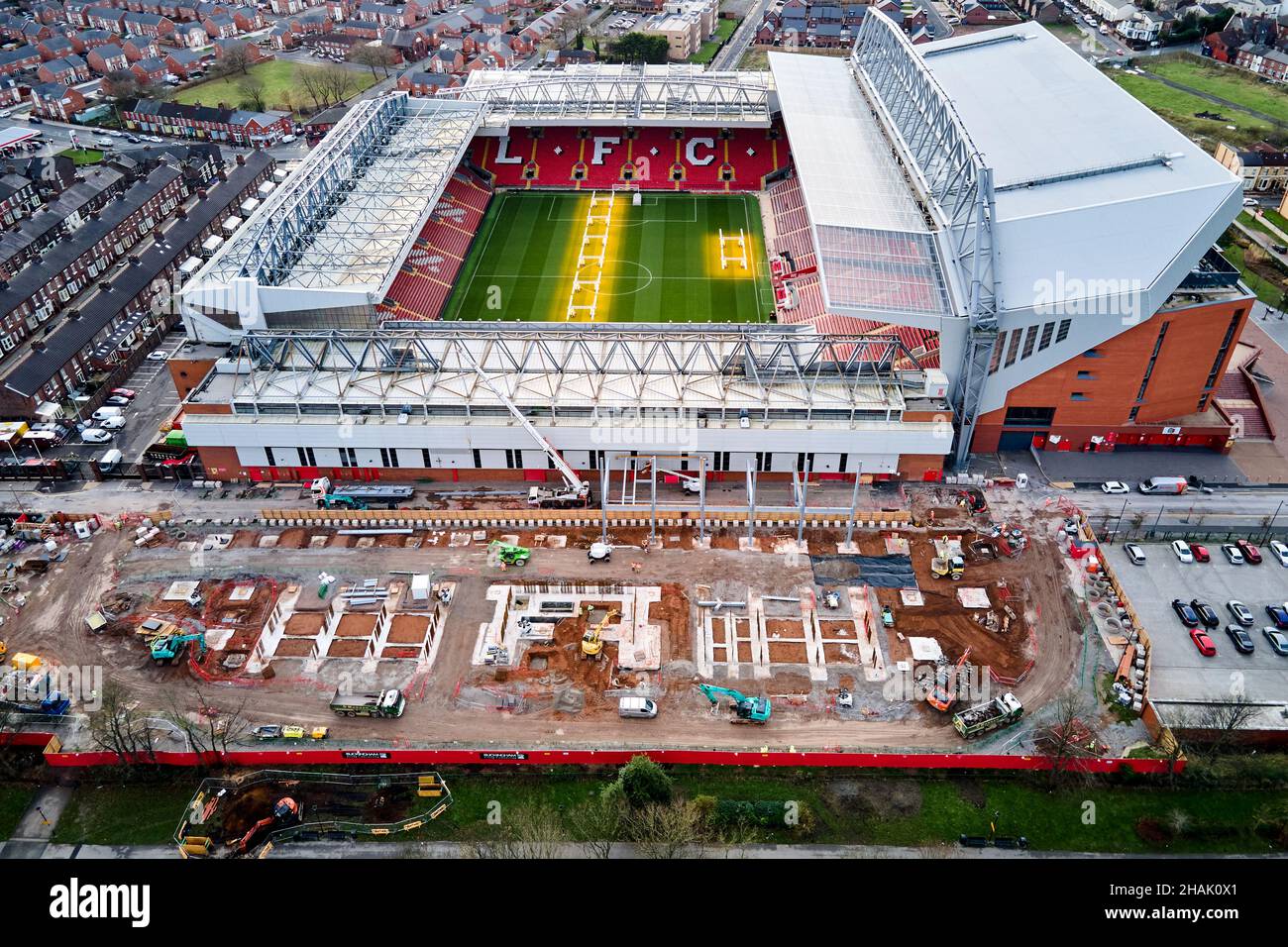 Liverpool, Merseyside, Regno Unito - Dic, 02 2021. Una vista aerea generale del sito di Anfield Road all'Anfield Stadium del Liverpool Football Club come contro Foto Stock