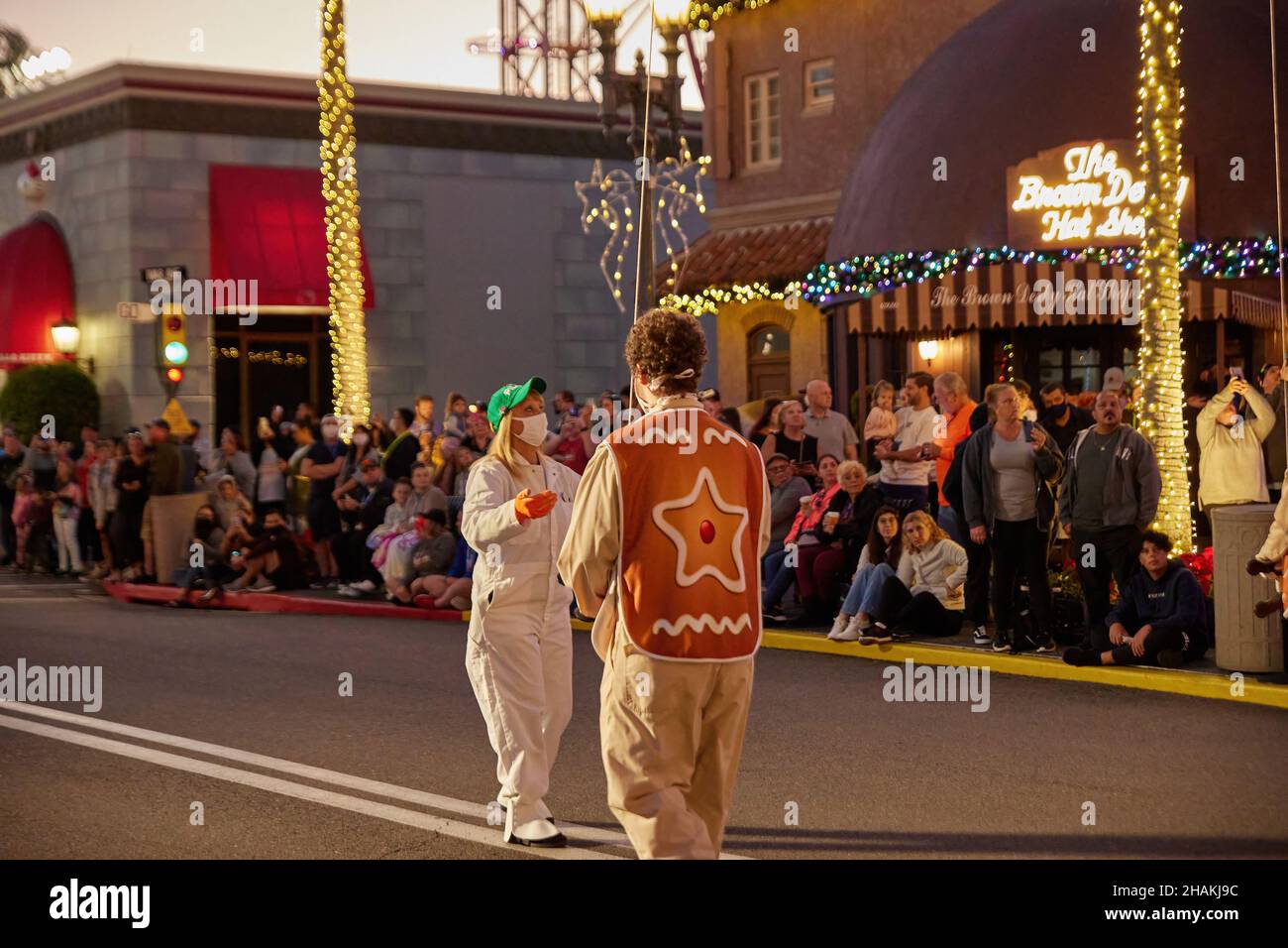 Universal's Holiday Parade con Macy's. Palloncini galleggianti attraverso le strade degli Universal Studios Florida Foto Stock