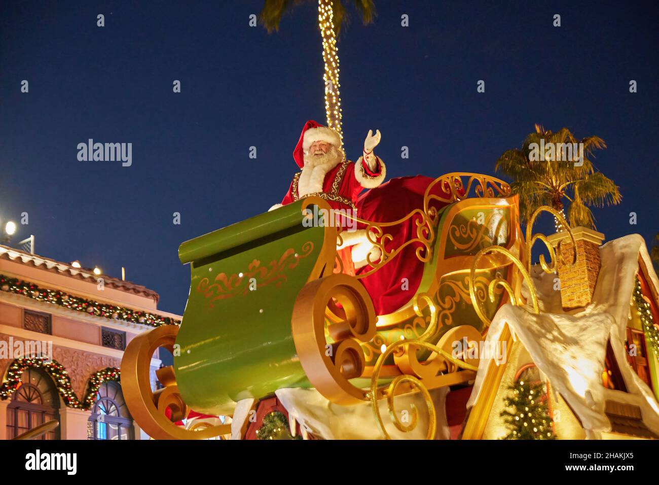 Universal's Holiday Parade con Macy's. Palloncini galleggianti attraverso le strade degli Universal Studios Florida Foto Stock