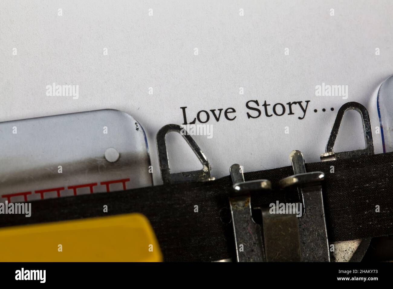 Vecchia macchina da scrivere con testo Love Story Foto Stock