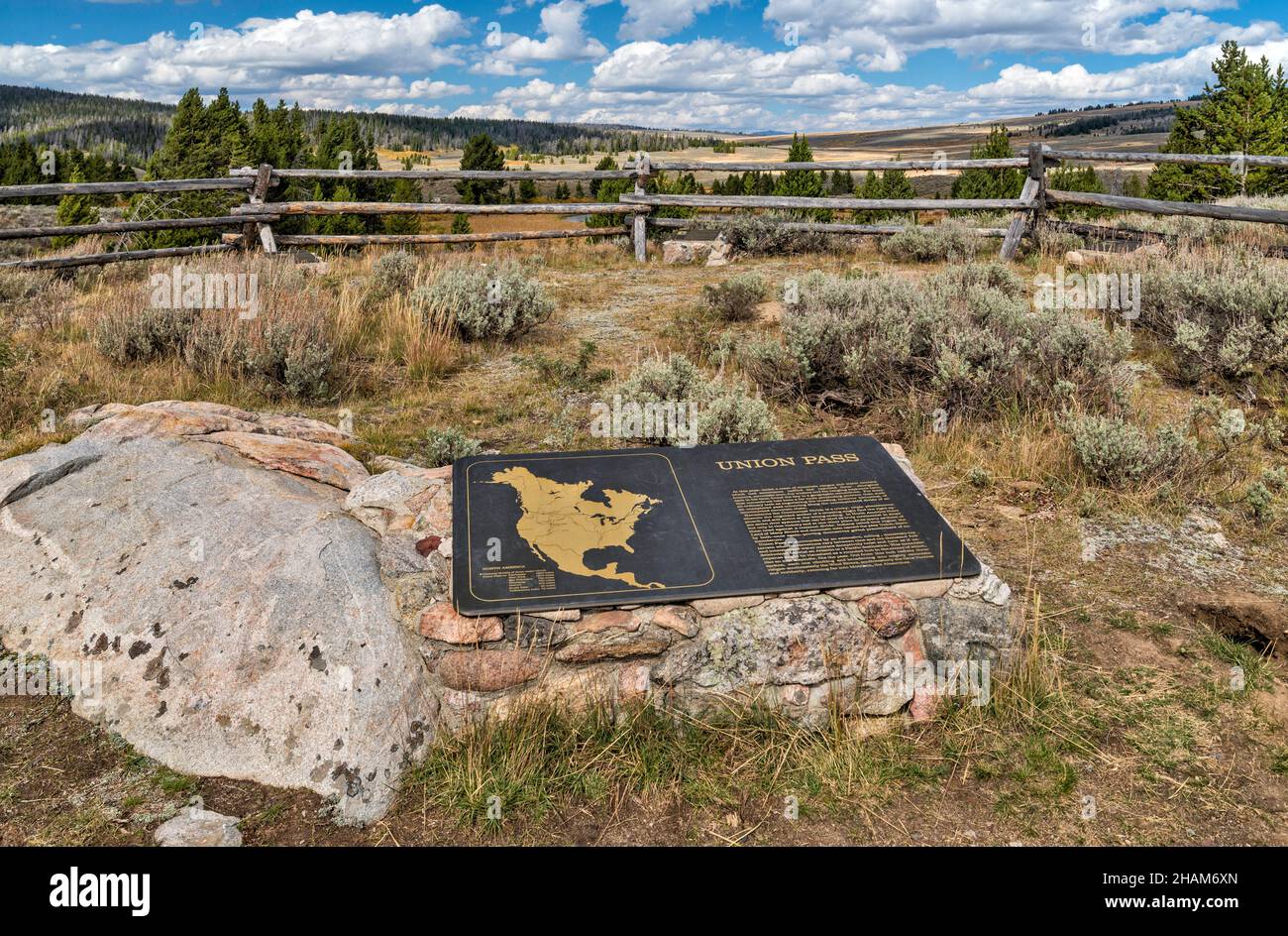 Cartello presso il sito interpretativo presso Union Pass, FR 263, Continental divide, Shoshone National Forest, Wyoming, USA Foto Stock