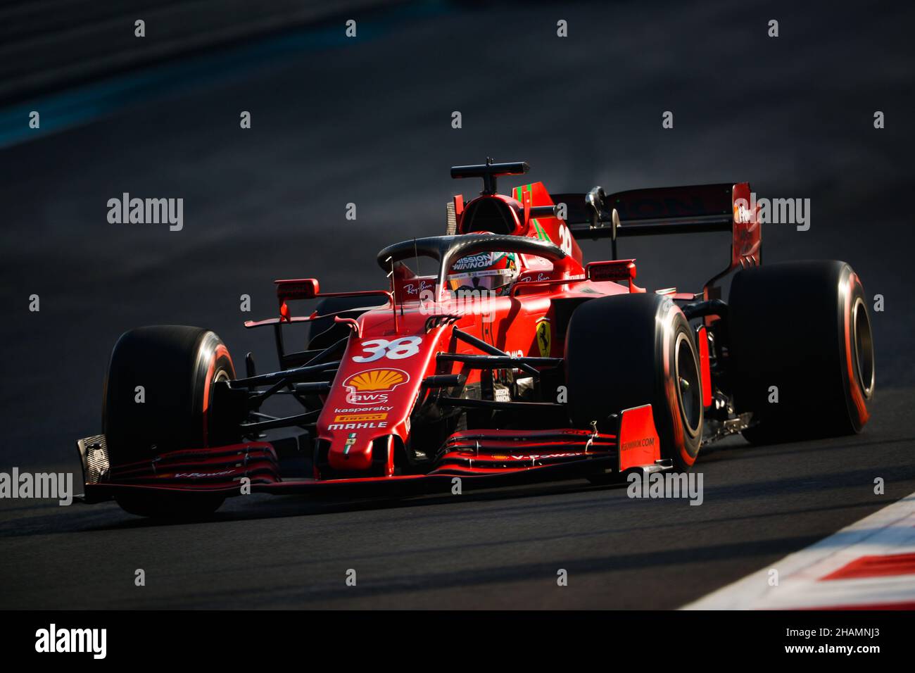 38 FUOCO Antonio (ita), Scuderia Ferrari, in azione durante i test post-stagione 2021 dal 14 al 15 dicembre 2021 sul circuito Yas Marina, a Yas Island, Abu Dhabi - Foto: Antonin Vincent/DPPI/LiveMedia Foto Stock