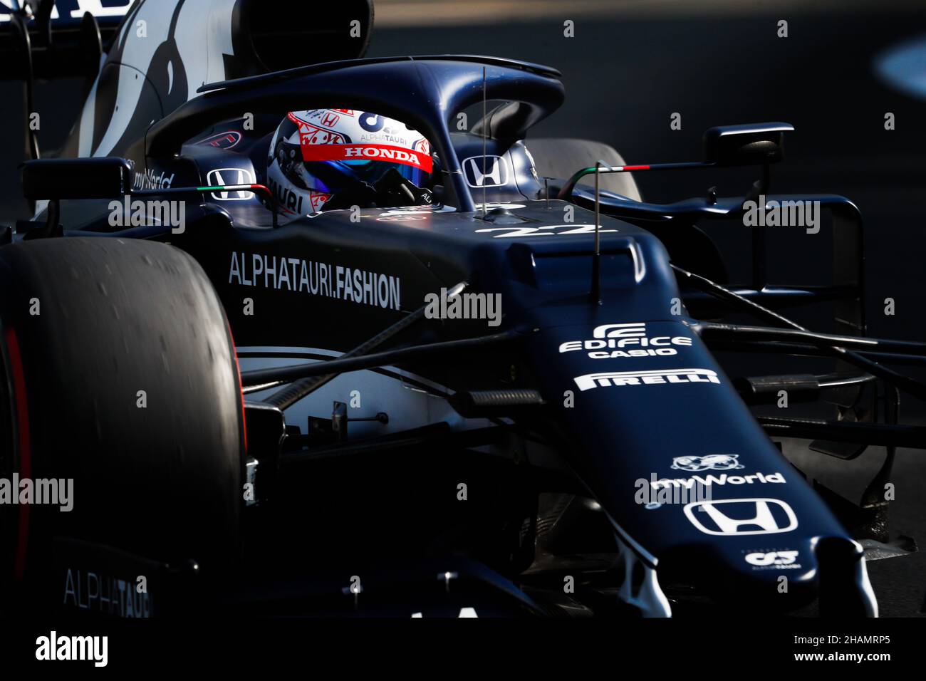 22 TSUNODA Yuki (jap), Scuderia AlphaTauri, in azione durante i test post-stagione 2021 dal 14 al 15 dicembre 2021 sul circuito Yas Marina, a Yas Island, Abu Dhabi - Foto: Antonin Vincent/DPPI/LiveMedia Foto Stock