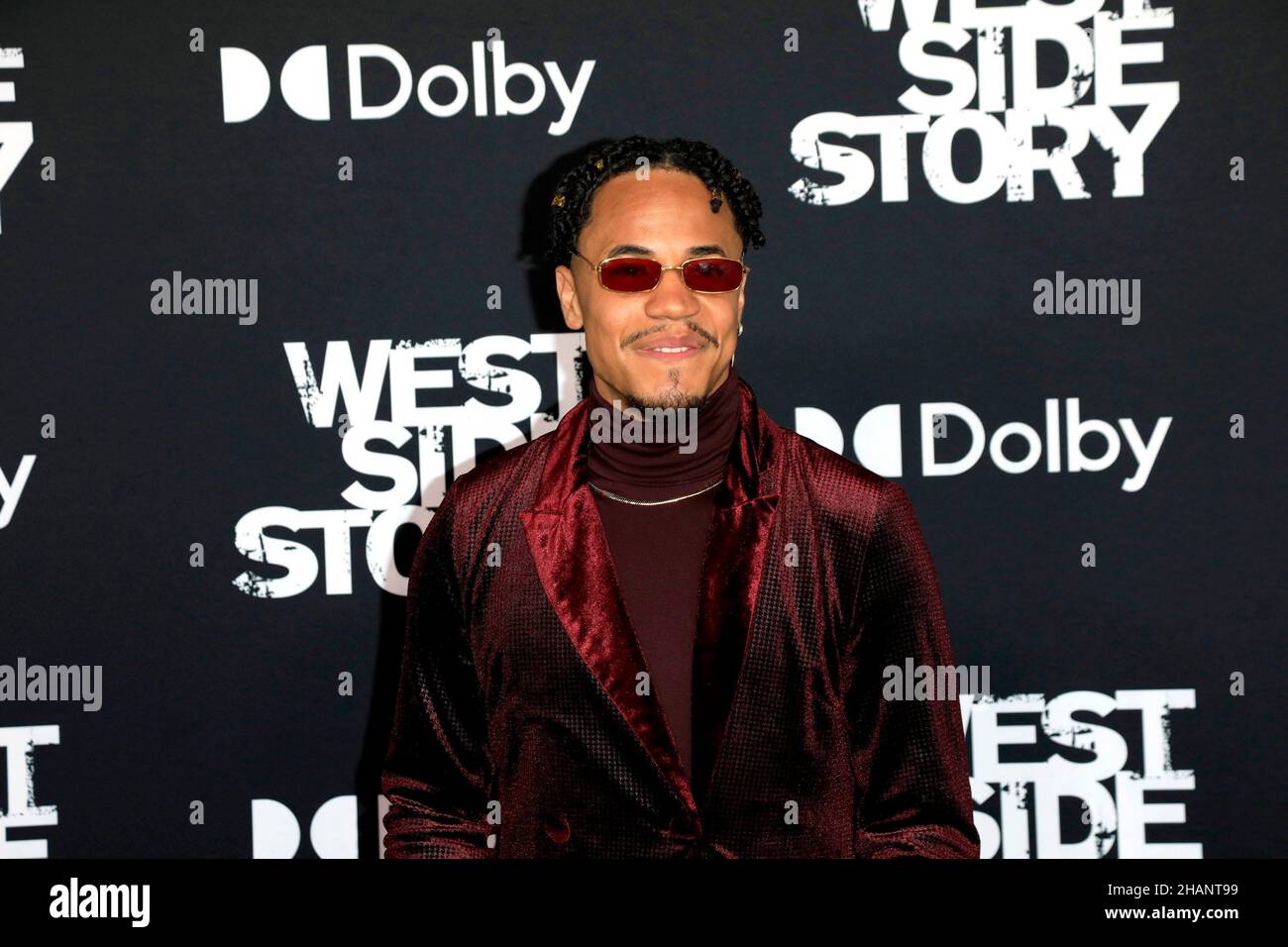 Los Angeles, California. 7th Dic 2021. Carlos Sanchez Falu agli arrivi per WEST SIDE STORY Premiere, El Capitan Theatre, Los Angeles, CA 7 dicembre 2021. Credit: Priscilla Grant/Everett Collection/Alamy Live News Foto Stock