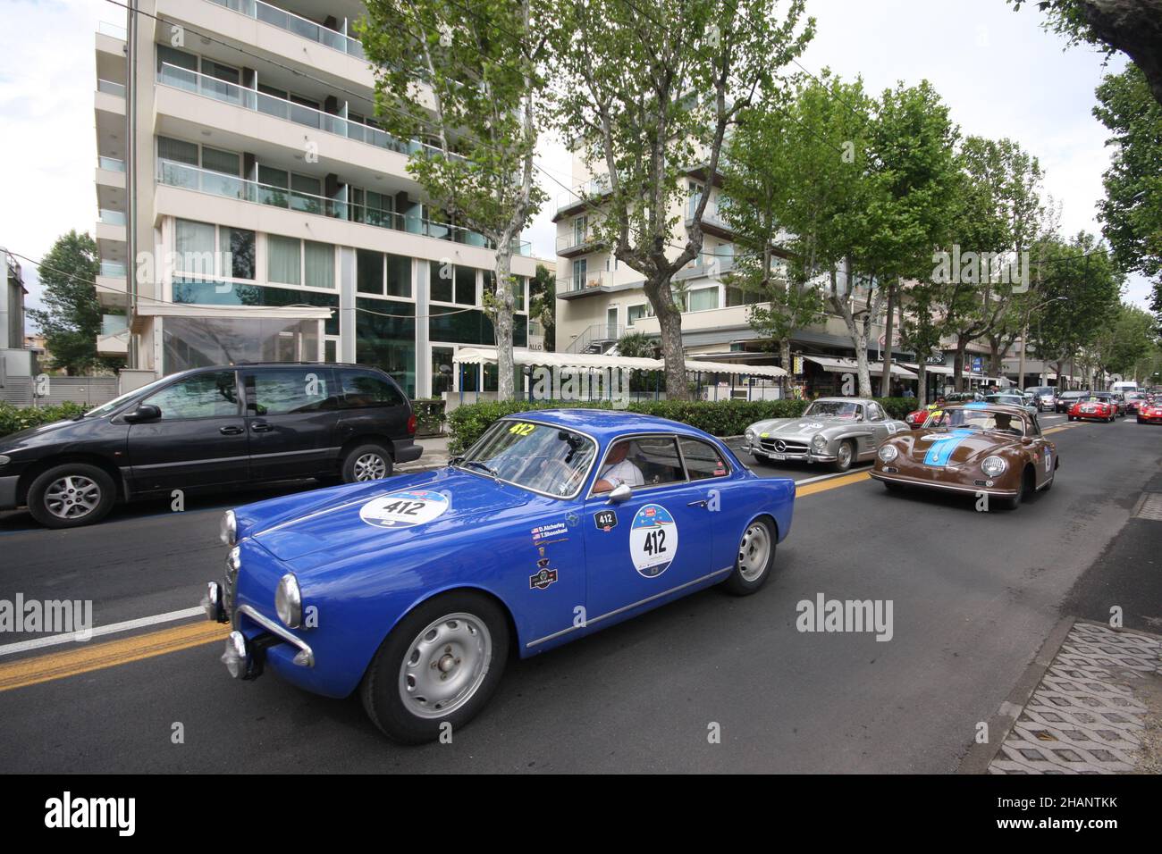 Belle immagini fotografate della più famosa gara automobilistica d'Italia, il miglio miglia. Queste foto vengono scattate mentre attraversa la città di Rimini, Foto Stock