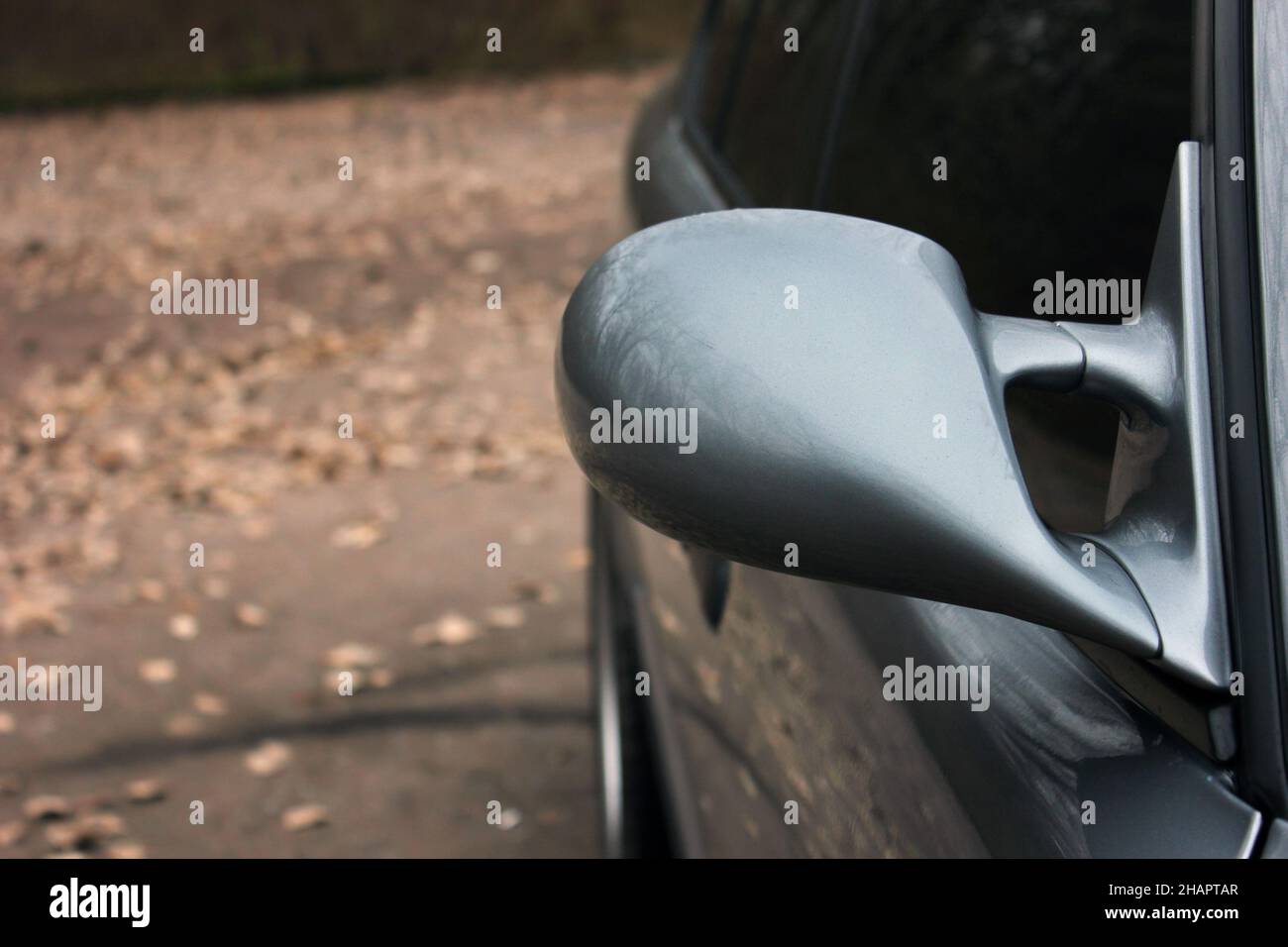 Specchietto retrovisore per auto in primo piano Foto Stock