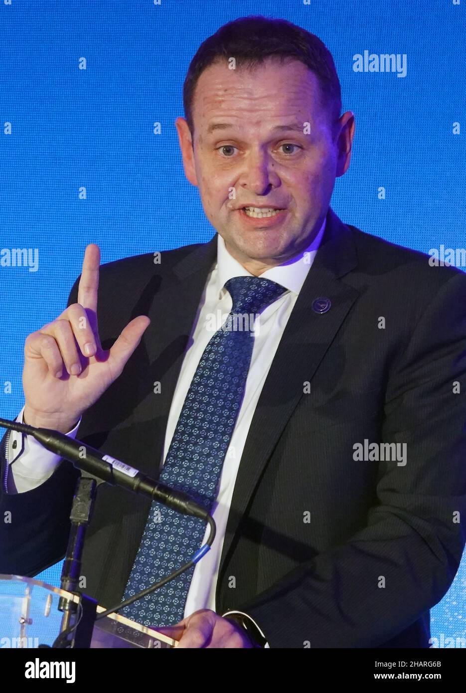 St. Louis, Stati Uniti. 14th Dic 2021. Frank Naeve, Vice President of Sales di Lufthansa, annuncia che Lufthansa Airlines volerà da St. Louis in Europa, durante una conferenza stampa a St. Louis martedì 14 dicembre 2021. Lufthansa opererà voli non-stop per l'hub della compagnia aerea all'aeroporto di Francoforte a partire da giugno 2022. L'orario include tre voli settimanali a bordo di Airbus A330 aerei. Foto di Bill Greenblatt/UPI Credit: UPI/Alamy Live News Foto Stock