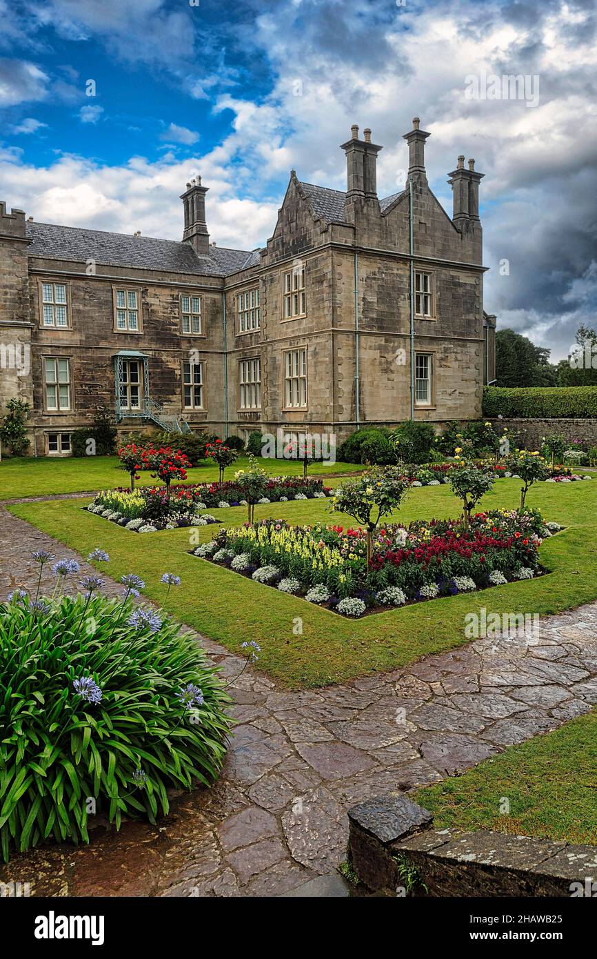 Muckross House & Gardens, Killarney National Park, County Kerry, Irlanda Foto Stock