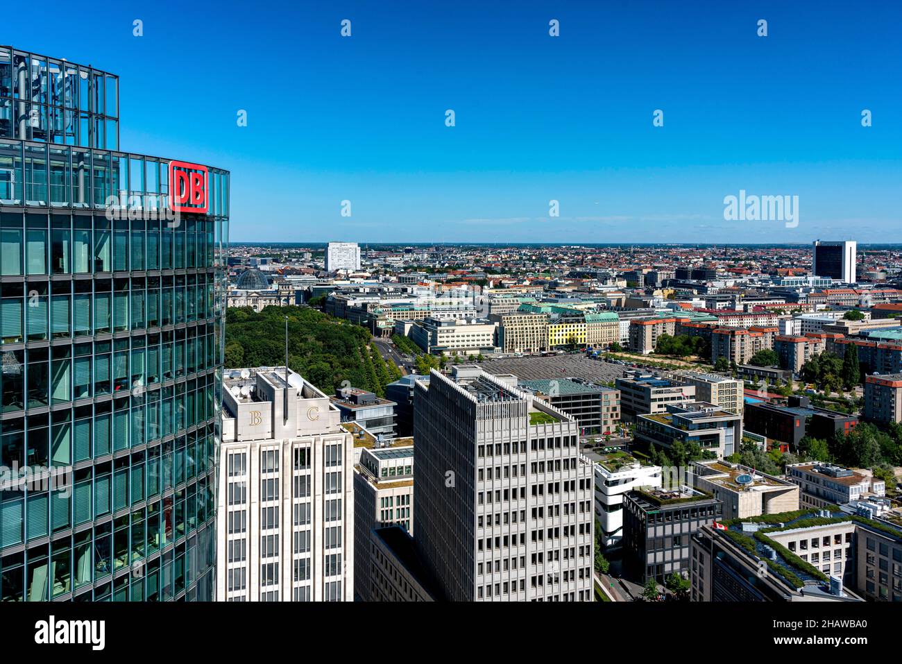 L'alto edificio della sede del DB a Potsdamer Platz, Berlino, Germania Foto Stock