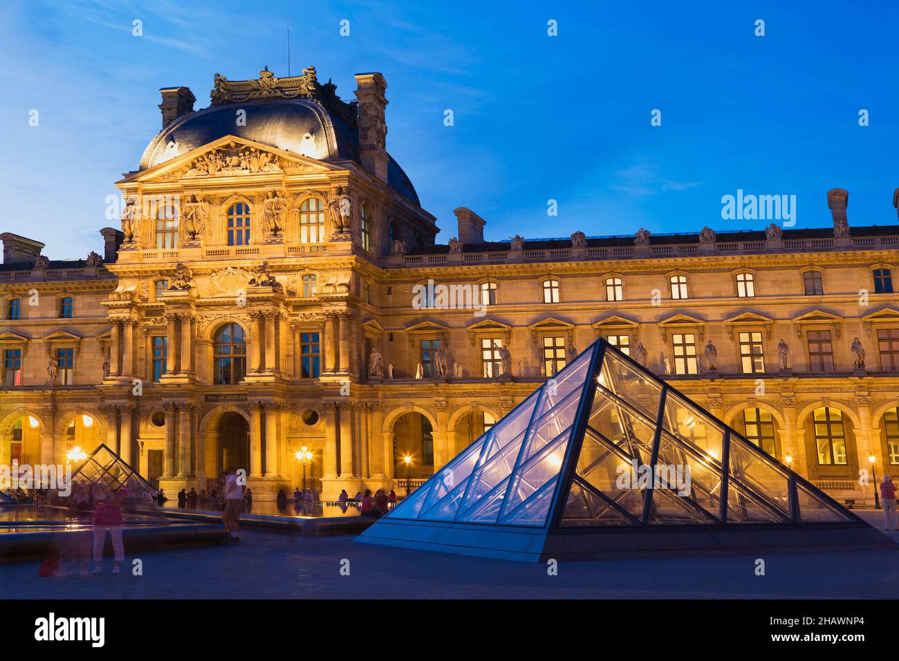 Palazzo del Louvre e del Museo, Parigi, Francia Foto Stock