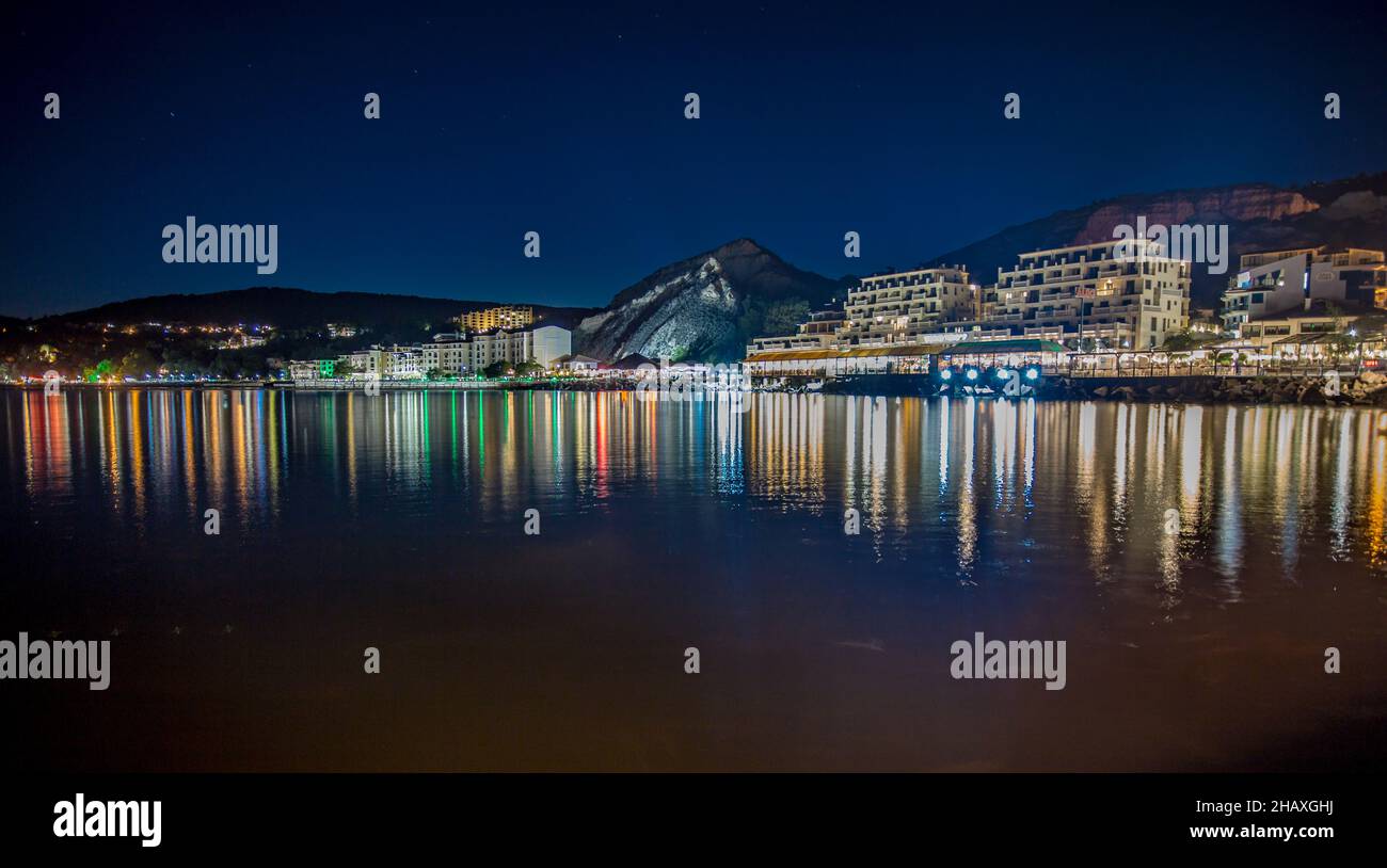 Vista mozzafiato da Kavarna, Bulgaria. Kavarna è una città costiera del Mar Nero e resort sul mare nella regione di Dobruja nella Bulgaria nord-orientale. Foto Stock