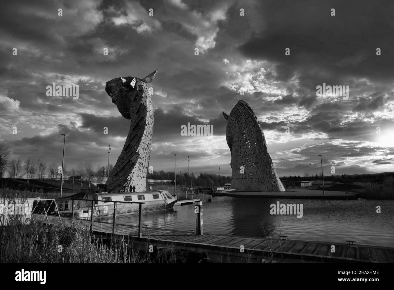 I Kelpies in Helix Park a Falkirk in Scozia sono incredibili per vedere questi cavalli fatti dall'uomo teste Foto Stock