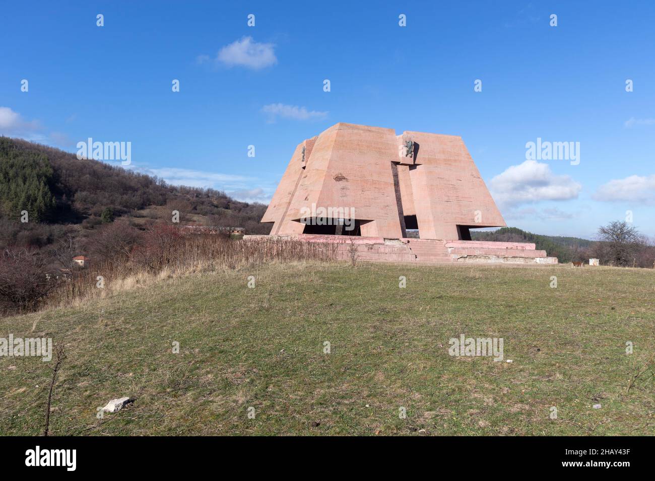 GURGULYAT, BULGARIA - 5 DICEMBRE 2021: Pantheon Madre Bulgaria, villaggio di Gurgulyat, Bulgaria Foto Stock