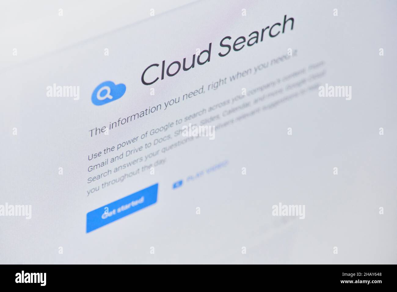 California, Stati Uniti d'America - 25 Novembre 2021: Google Cloud Search web page on computer monitor. Assistente basato sull'intelligenza artificiale che consente agli utenti di trovare rapidamente Foto Stock