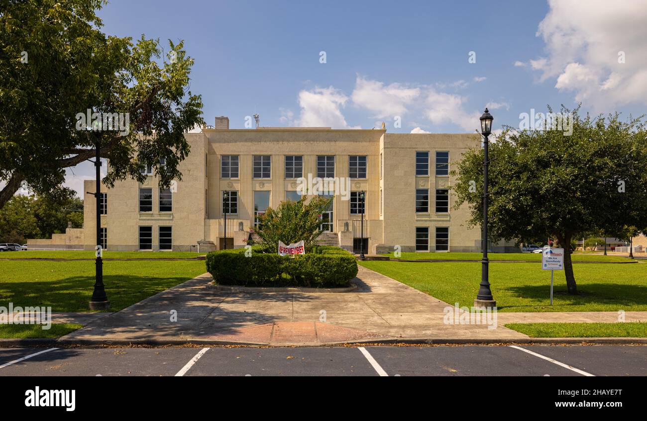 Anahuac, Texas, USA - 19 settembre 2021: Il tribunale della contea di Chambers Foto Stock
