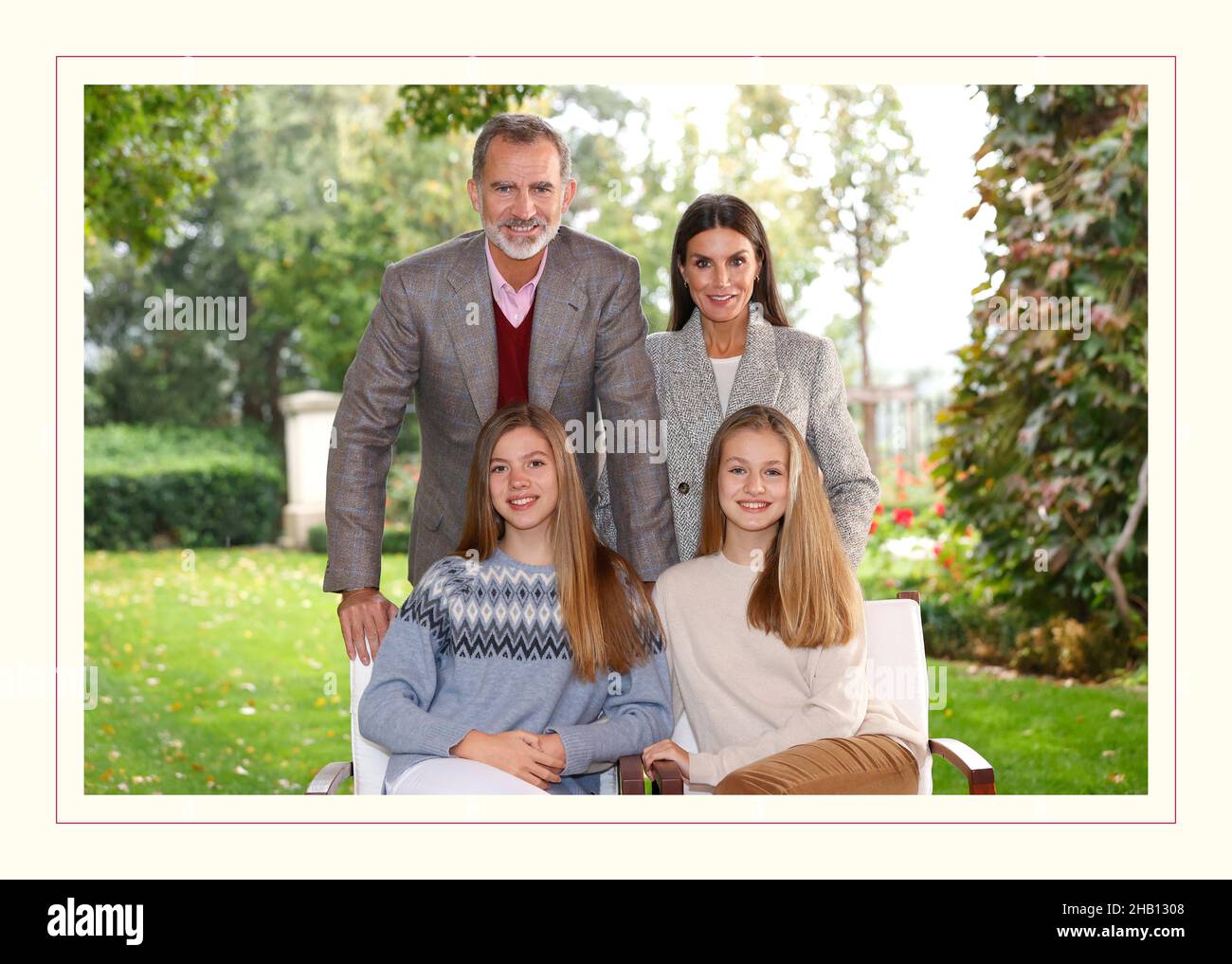 Madrid, Madrid, Spagna. 16th Dic 2021. Re Felipe VI di Spagna, la Regina Letizia di Spagna, la Principessa Corona Leonor, la Principessa Sofia augura il natale e il nuovo anno di auguri. (Credit Image: © Jack Abuin/ZUMA Press Wire) Foto Stock