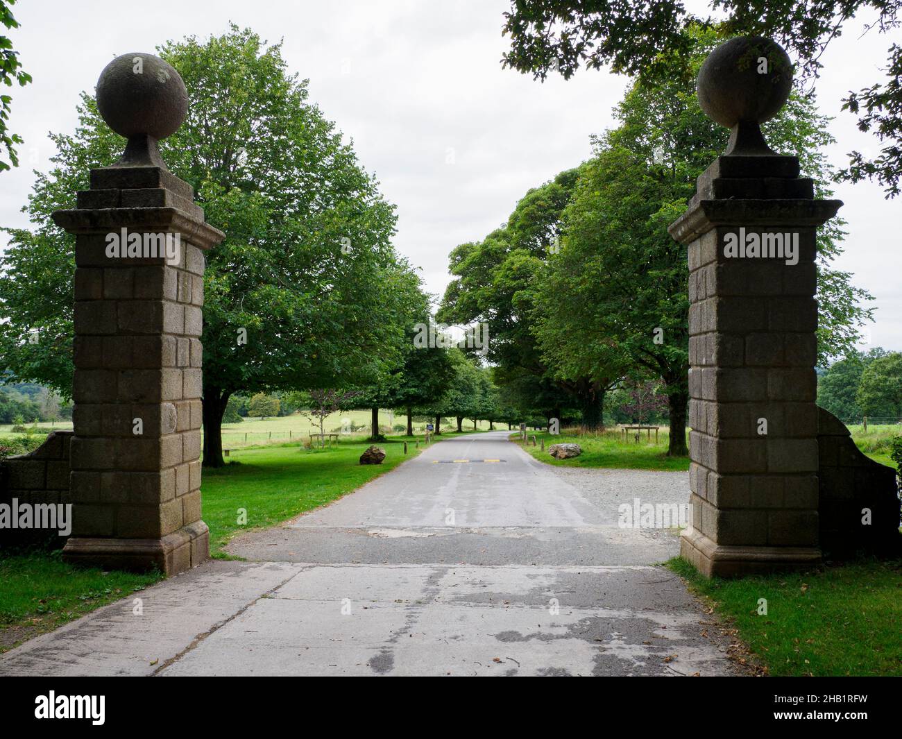 Colonne di vialetto all'ingresso di Saltram House, Plymouth, Devon, Regno Unito Foto Stock