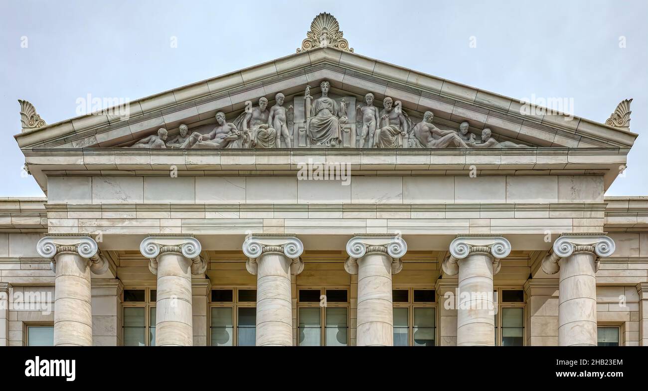 Il tribunale della contea di New Haven, noto anche come Corte superiore, è stato completato nel 1917 sul lato nord di New Haven Green. William Allen, Richard Williams, architetti. Foto Stock