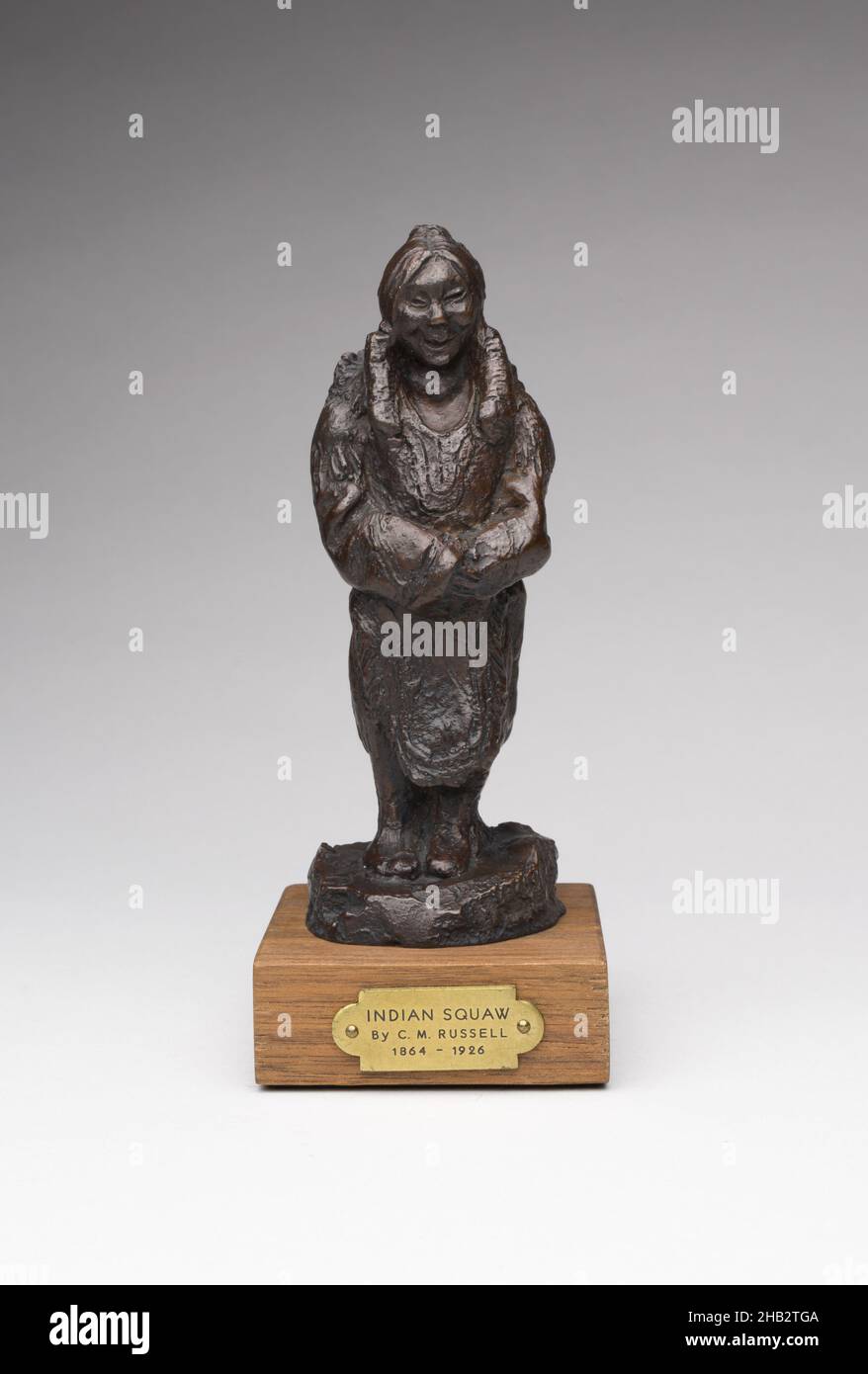 The Indian Squaw, Charles Marion Russell, americano, 1864–1926, Avnet Shaw Foundry, Fondata nel 1955, cast 1971, Bronze, Plainview, New York, Stati Uniti, Nord e America Centrale, lavorazione del metallo, scultura, altezza: 4 5/16 poll. (11 cm Foto Stock