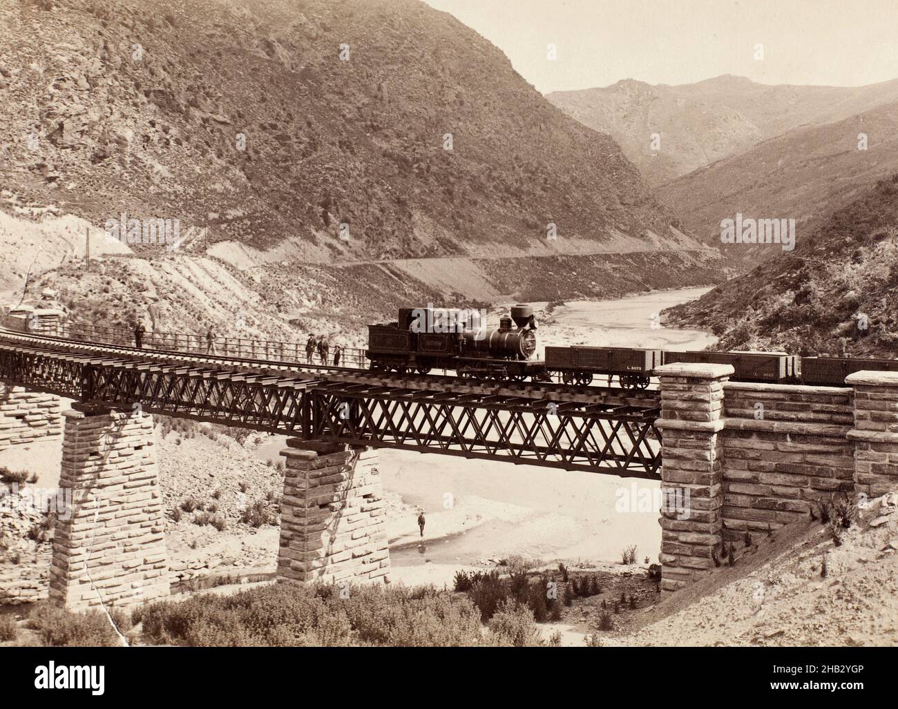 Christmas Creek - Otago Central Railway, Burton Brothers studio, studio fotografico, circa 1885, Dunedin, fotografia Foto Stock