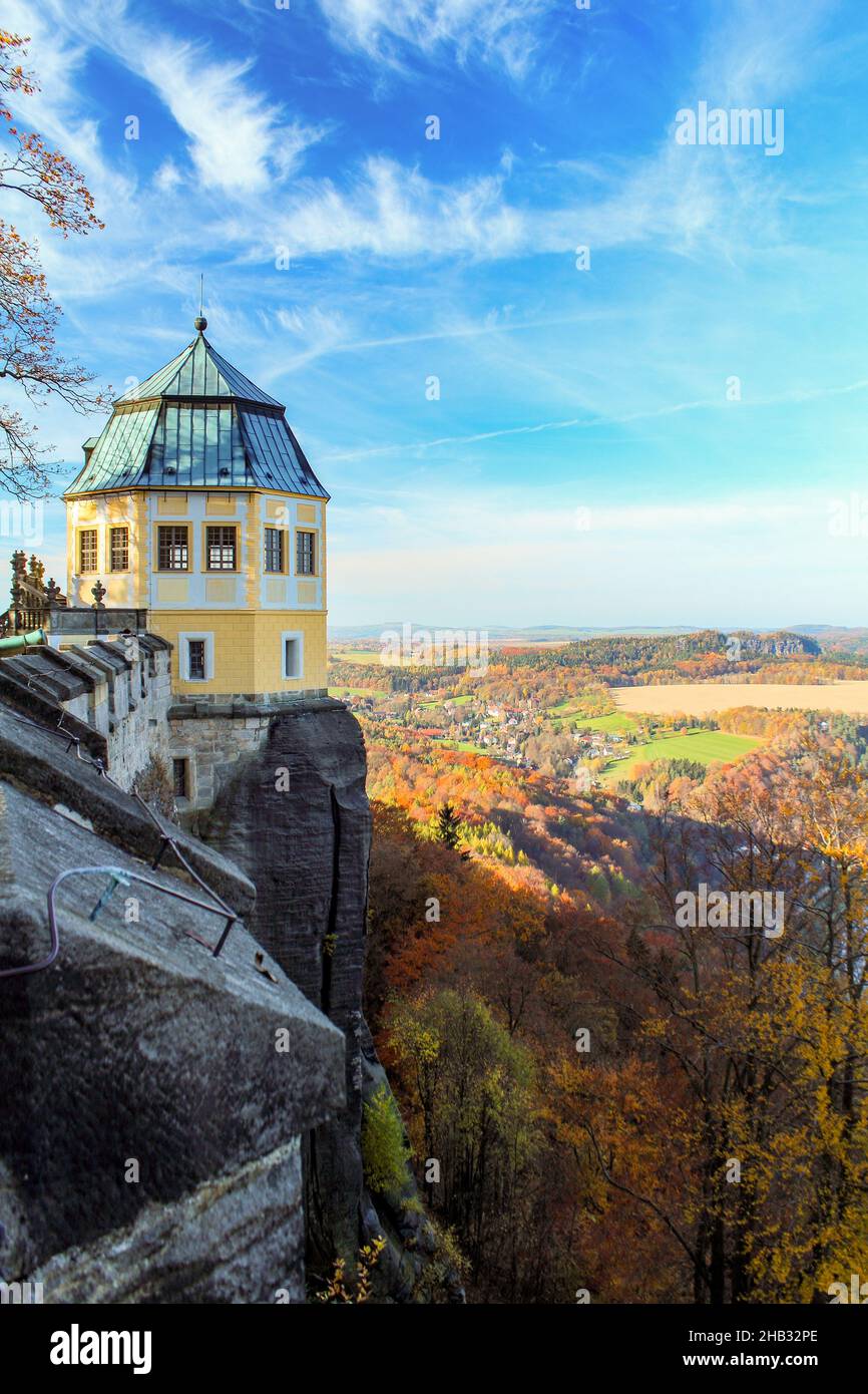 Vista dalla fortezza di Koenigstein sulla Svizzera sassone, Germania Foto Stock