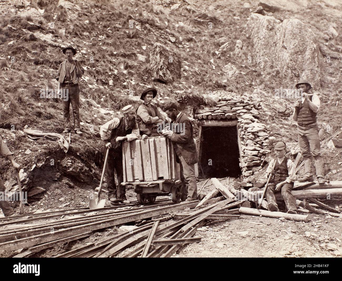 Invincible Quartz Mine - Capo del Lago Wakatipu, Burton Brothers studio, 1880-1890s, Wakatipu, Lago Foto Stock