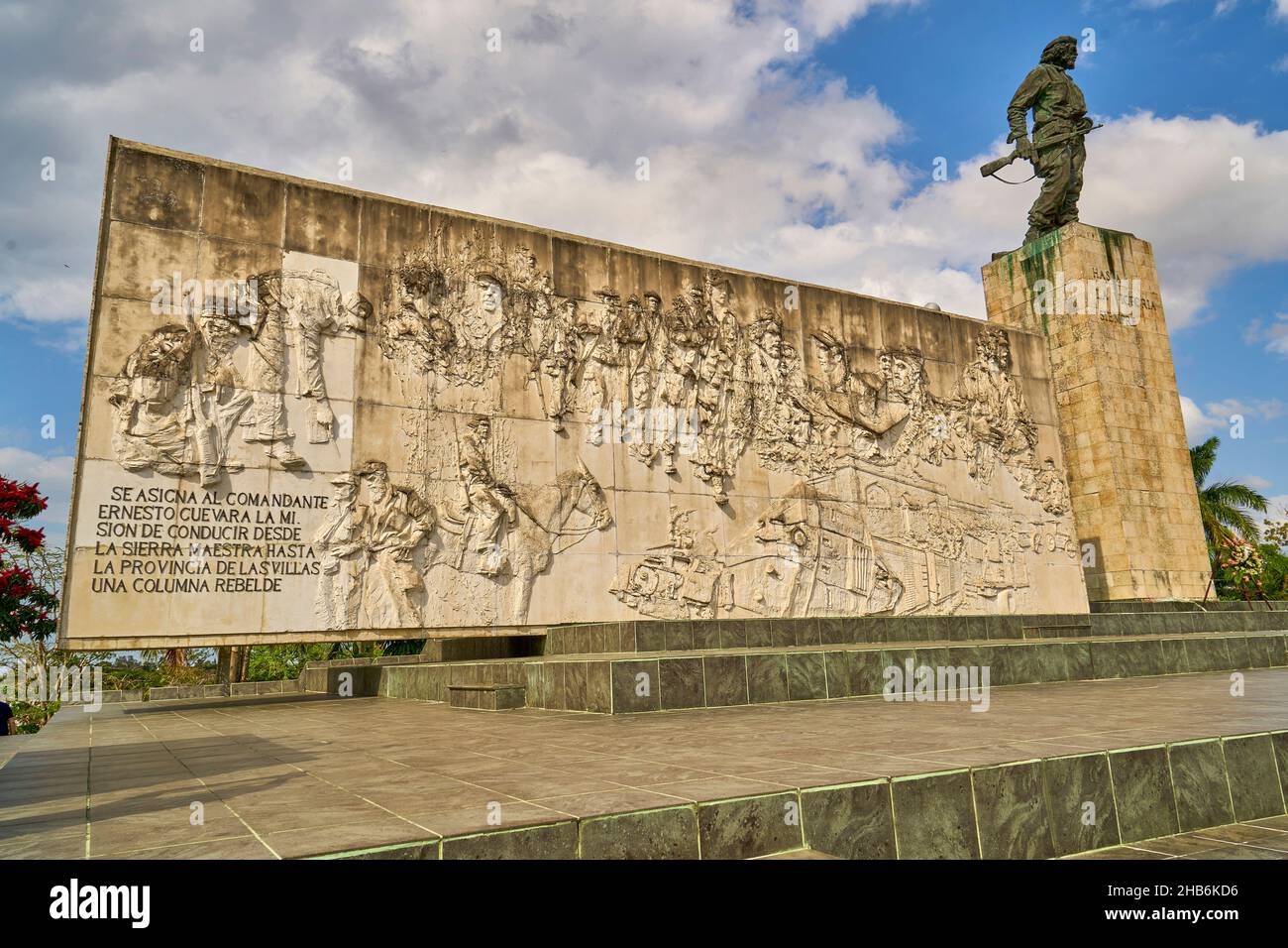 Statua dell'eroe nazionale che Guevara al memoriale delle truppe caduto, Cuba, Santa Clara, Villa Clara Foto Stock
