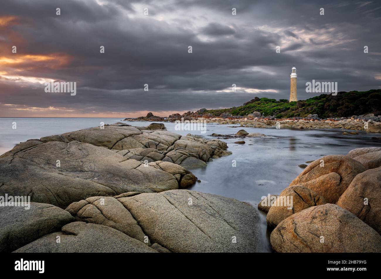 Faro di Eddystone Point sulla costa del Mount William National Park. Foto Stock