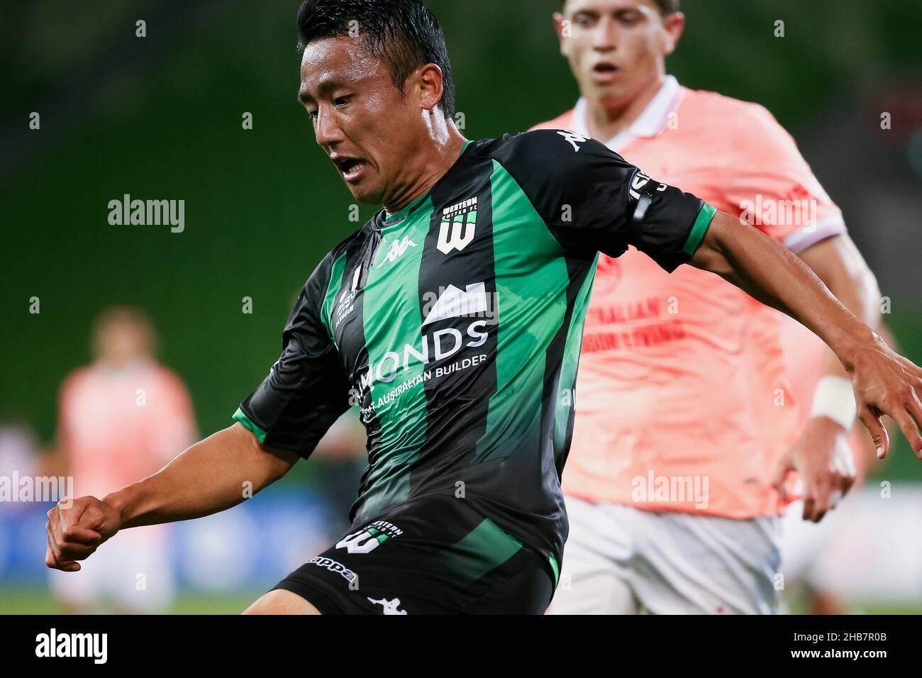 Melbourne, Australia, 17 dicembre 2021. Tomoki Imai del Western United durante la partita di calcio del round 5 A-League tra il Western United FC e Adelaide United all'AAMI Park il 17 dicembre 2021 a Melbourne, Australia. Credit: Dave Hewison/Speed Media/Alamy Live News Foto Stock