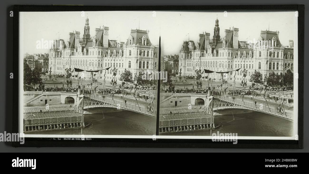 Vista del municipio di Parigi, Francia, Hotel-de-Ville de Paris (titolo sull'oggetto), anonimo, Parigi, 1856 - 1890, vetro, zegel rand: slitta, altezza 84 mm x larghezza 170 mm Foto Stock