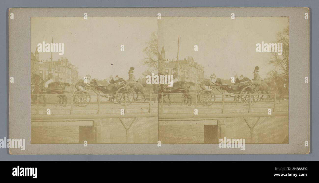 La regina Wilhelmina e il principe Enrico in un trasporto aperto, anonimo, Paesi Bassi, 1901 - 1910, cartone, supporto fotografico, altezza 88 mm x larghezza 180 mm Foto Stock