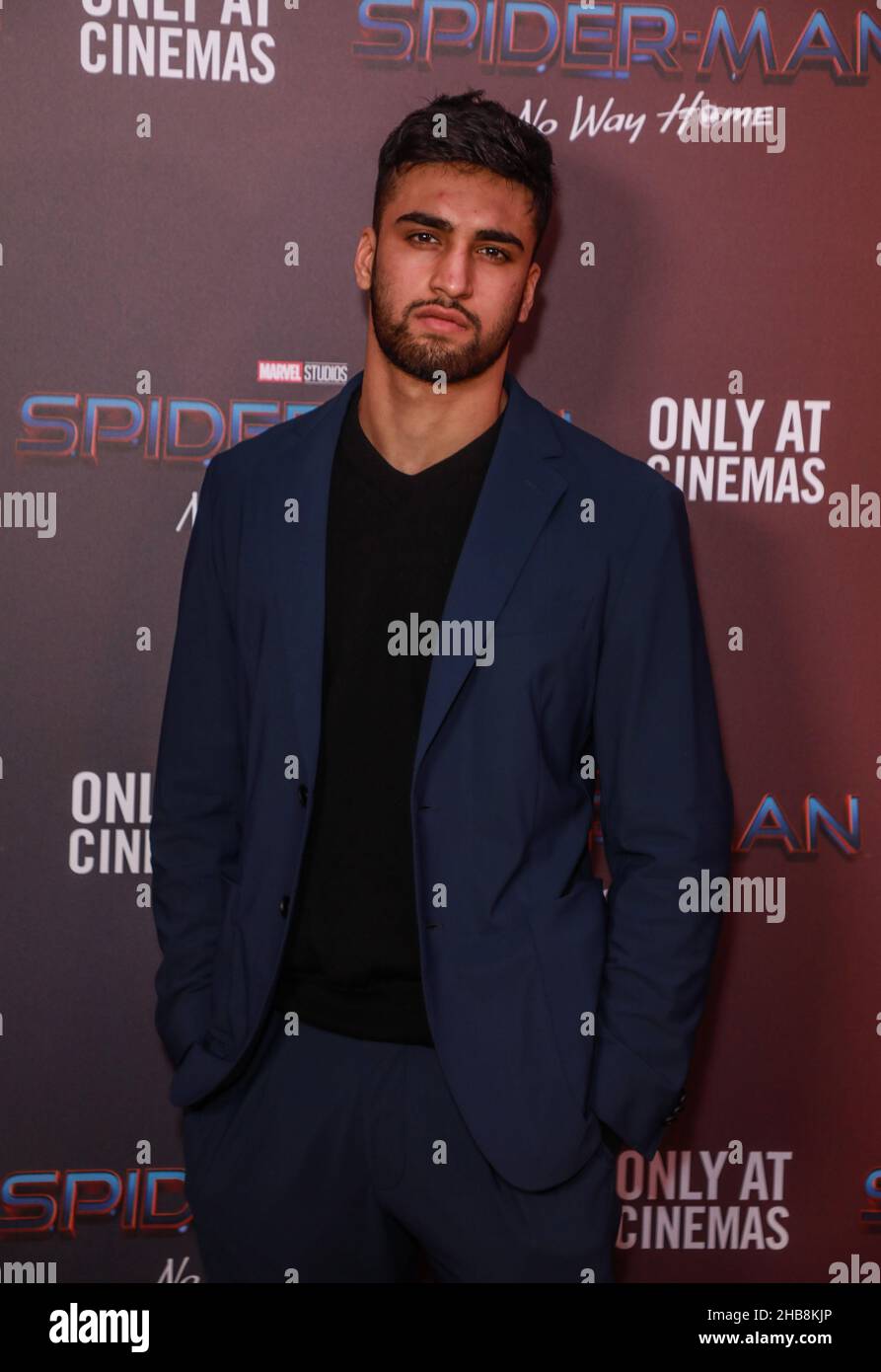 Londra, Regno Unito. 16th Dic 2021. Adam Azim ha visto partecipare allo Screening di Gala del Regno Unito di "Pider-Man: No Way Home" al Ham Yard Hotel di Londra. Credit: SOPA Images Limited/Alamy Live News Foto Stock