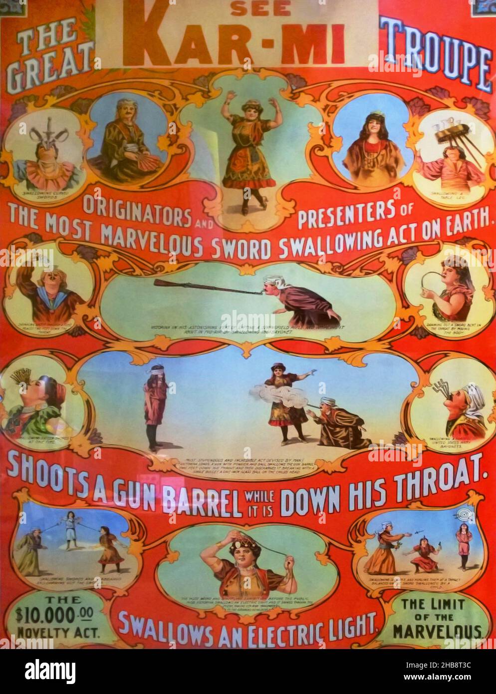 Rochester, New York, Stati Uniti. Dicembre 16, 2021. Poster vintage del grande Kar-mi Troupe, un gruppo di intrattenimento che sfida la morte dalla fine del centu Foto Stock