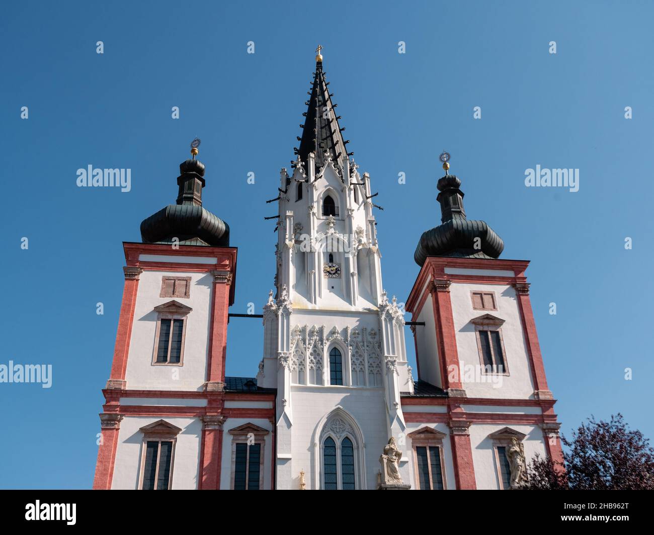 Mariazell Basilica Gotica un Santuario barocco Chiesa Maria Geburt in Stiria, Austria facciata esterna Foto Stock