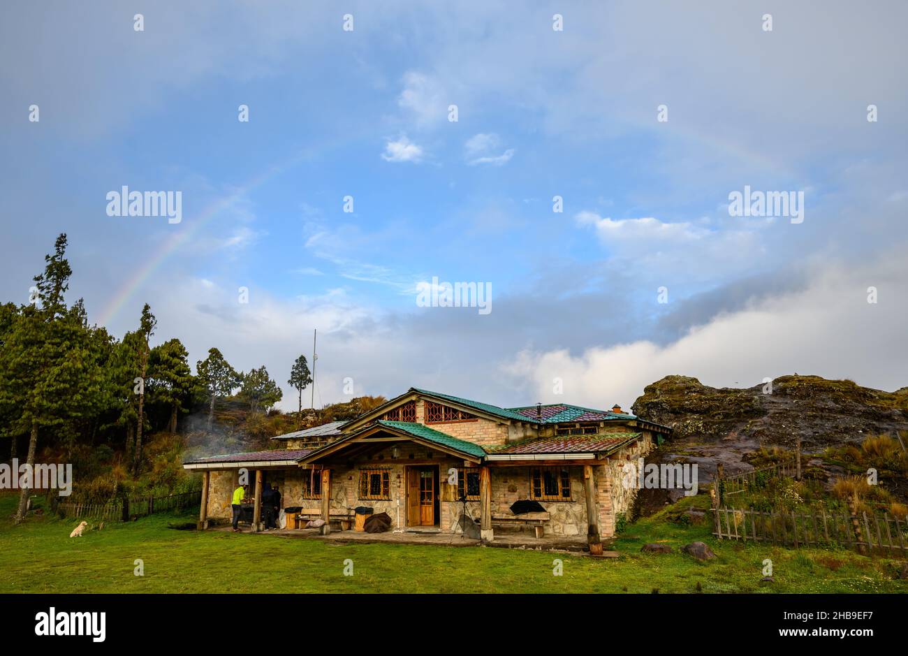 Un eco-Lodge nelle alte Ande Mountains. Cerro de Arcos Riserva, Loja, Ecuador, Sud America. Foto Stock