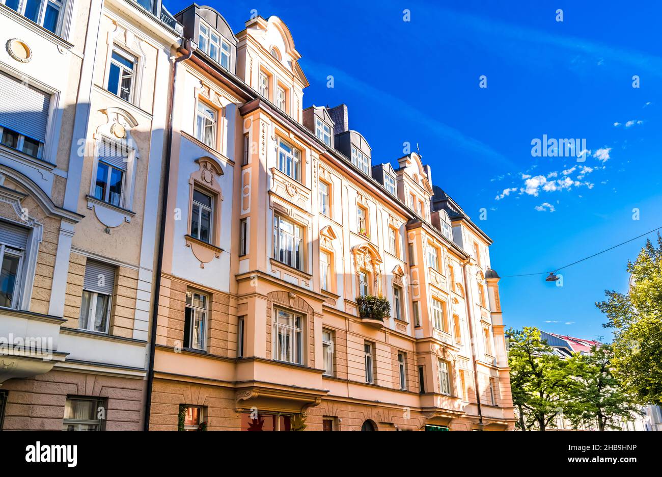 Edifici art nouveau nel centro storico di Monaco Foto Stock